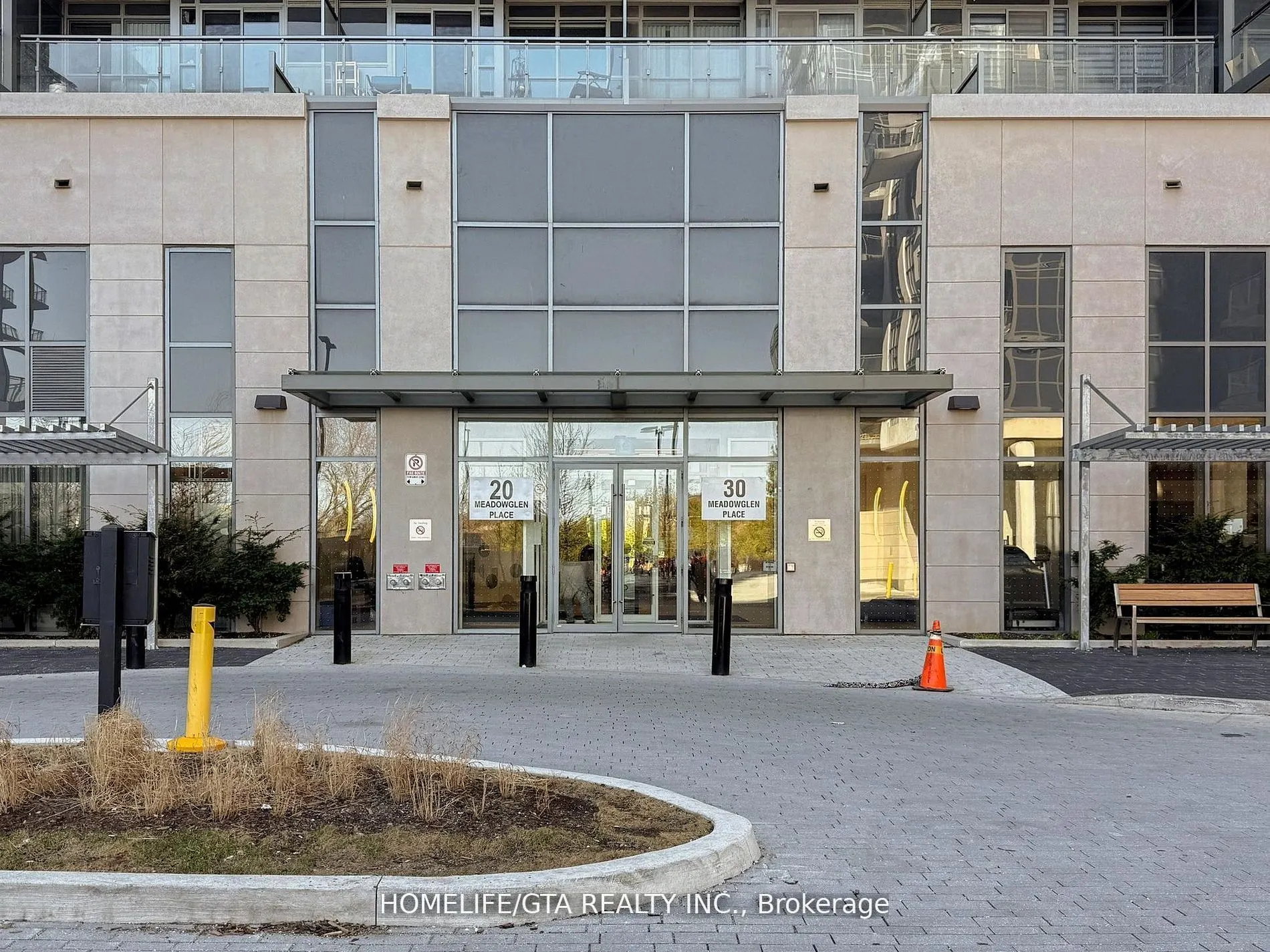 30 Meadowglen Place, #417