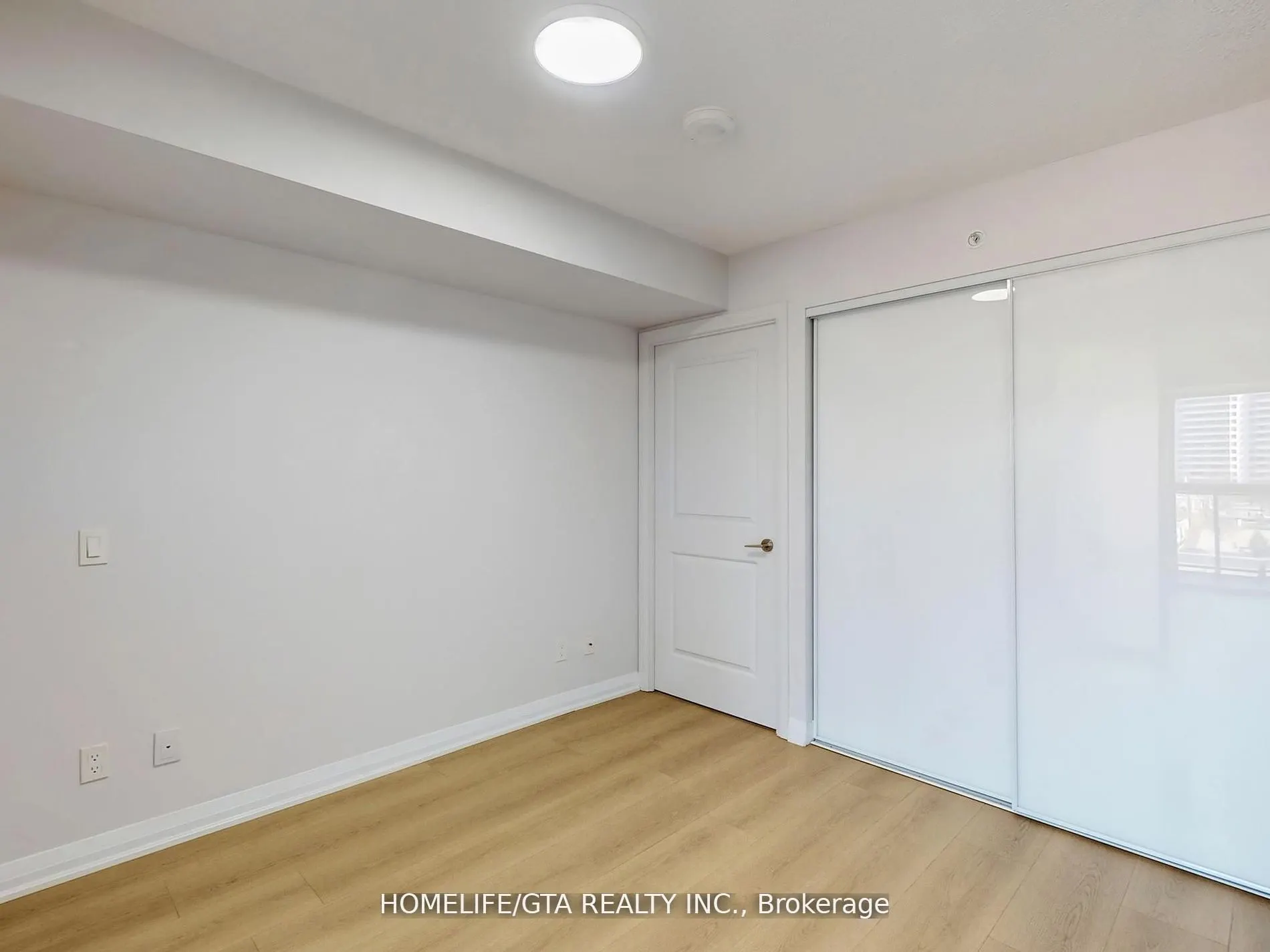 30 Meadowglen Place, #417