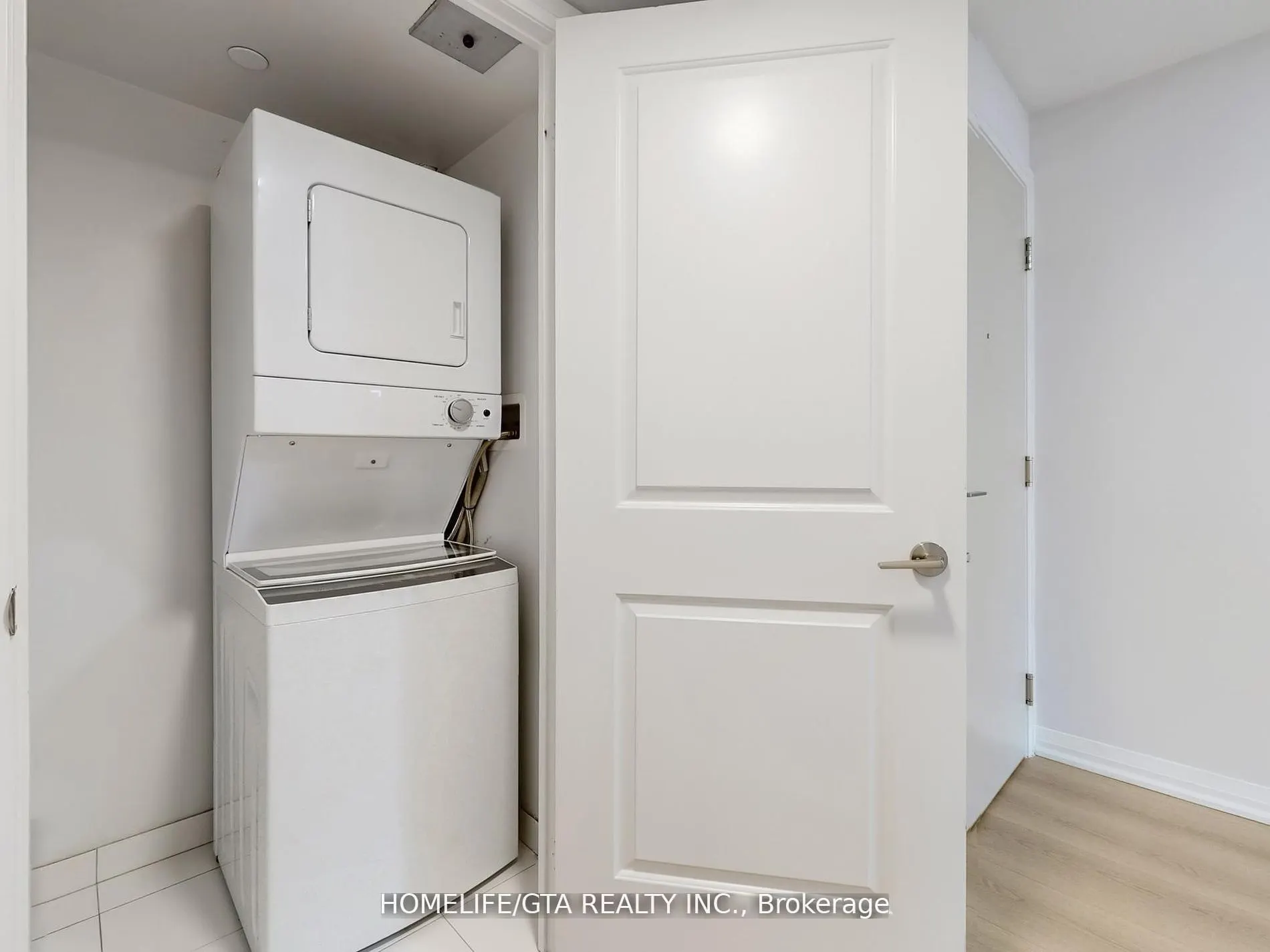 30 Meadowglen Place, #417