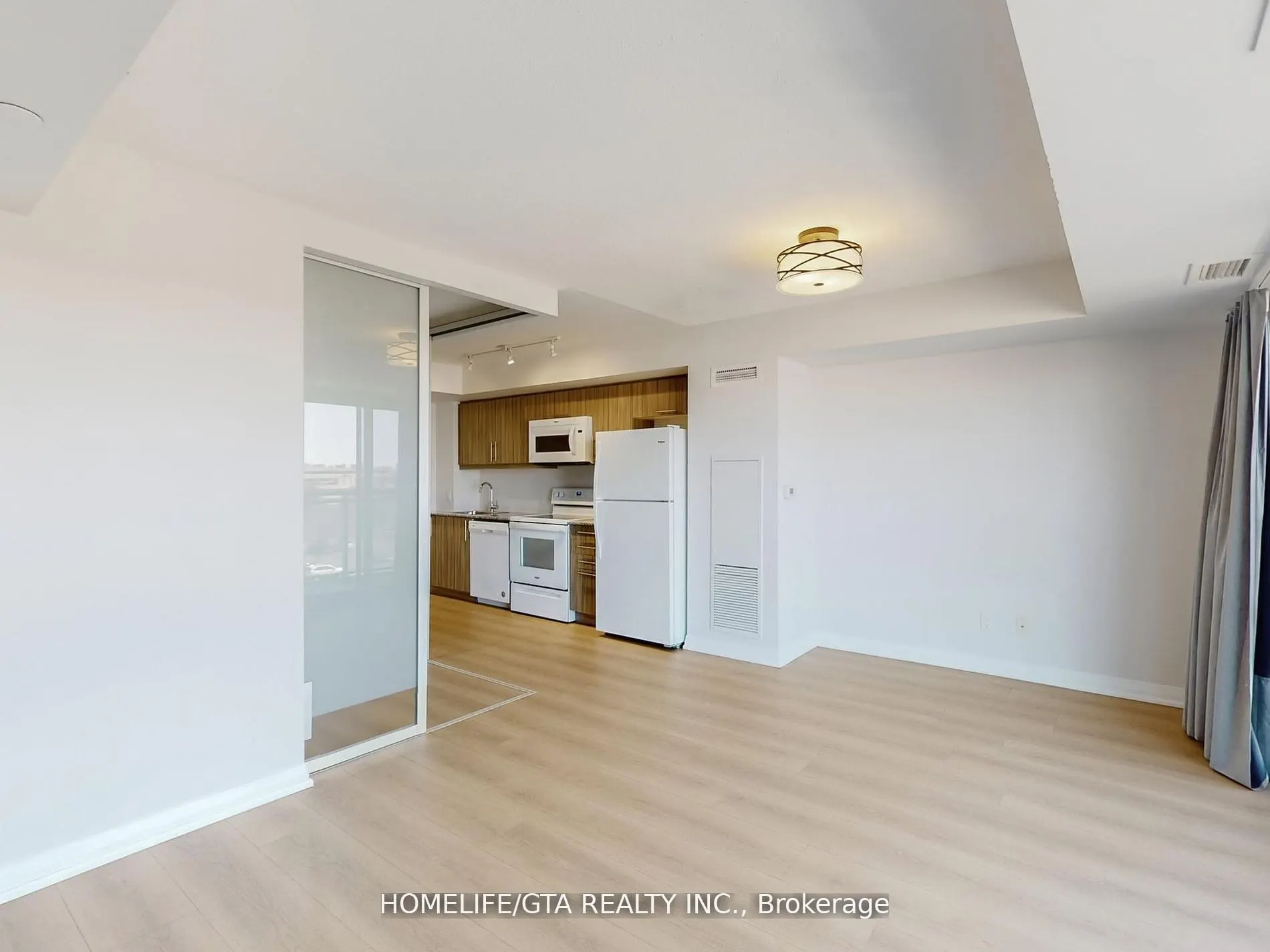 30 Meadowglen Place, #417