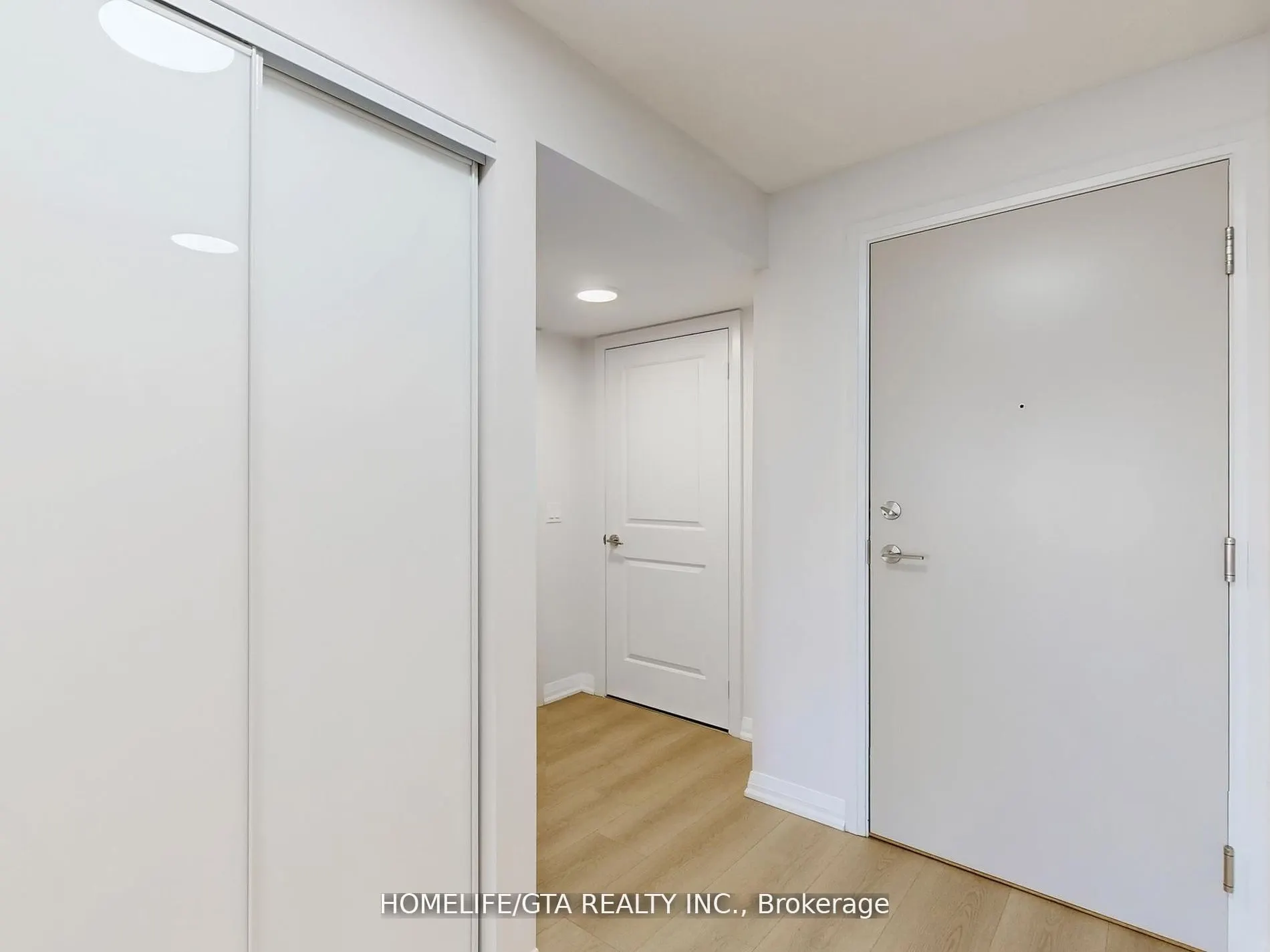 30 Meadowglen Place, #417