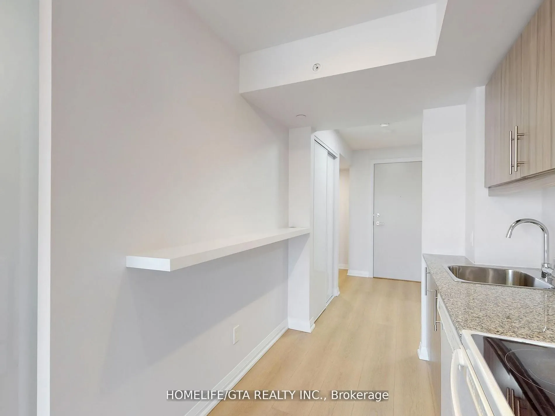 30 Meadowglen Place, #417