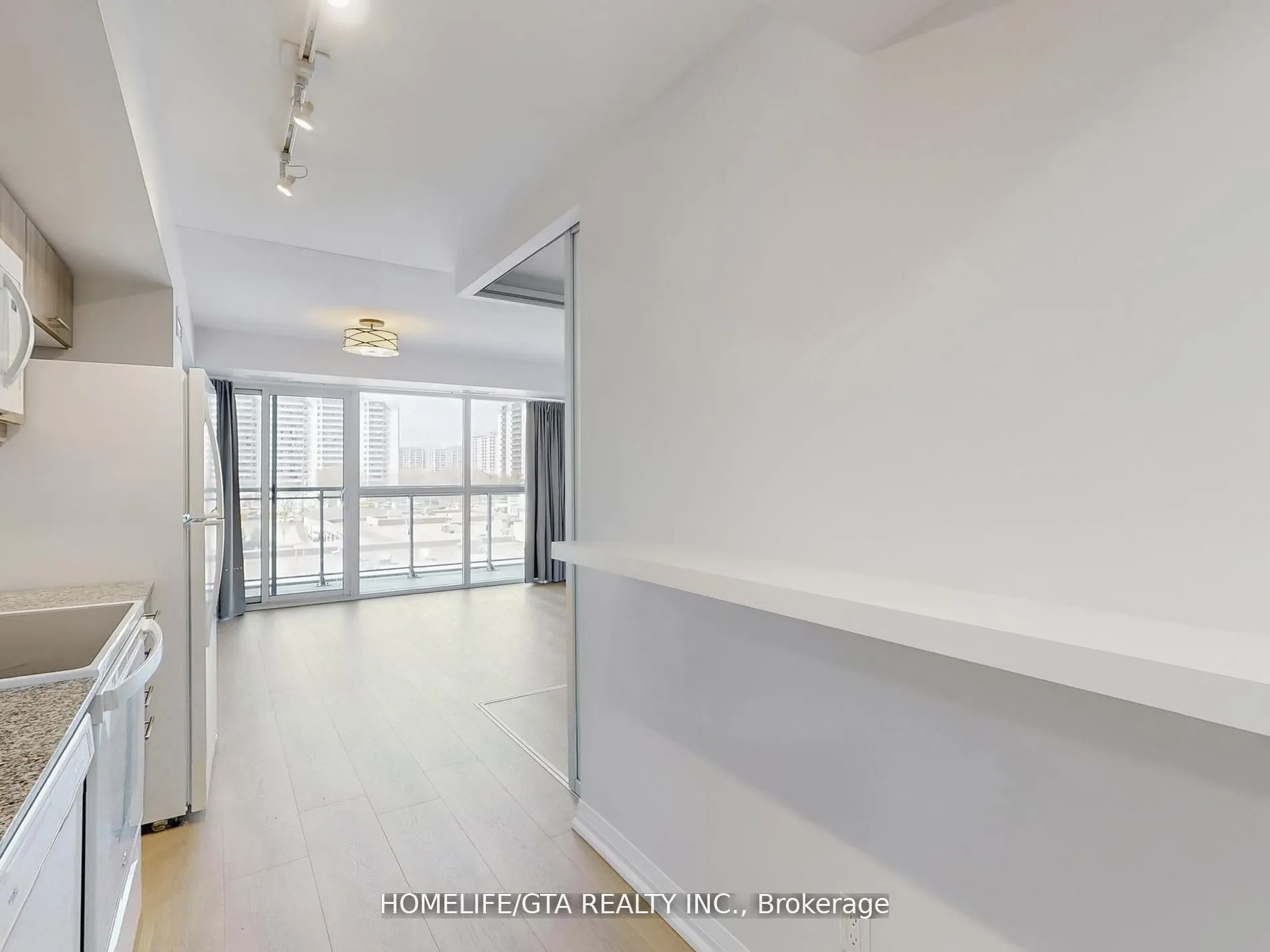 30 Meadowglen Place, #417