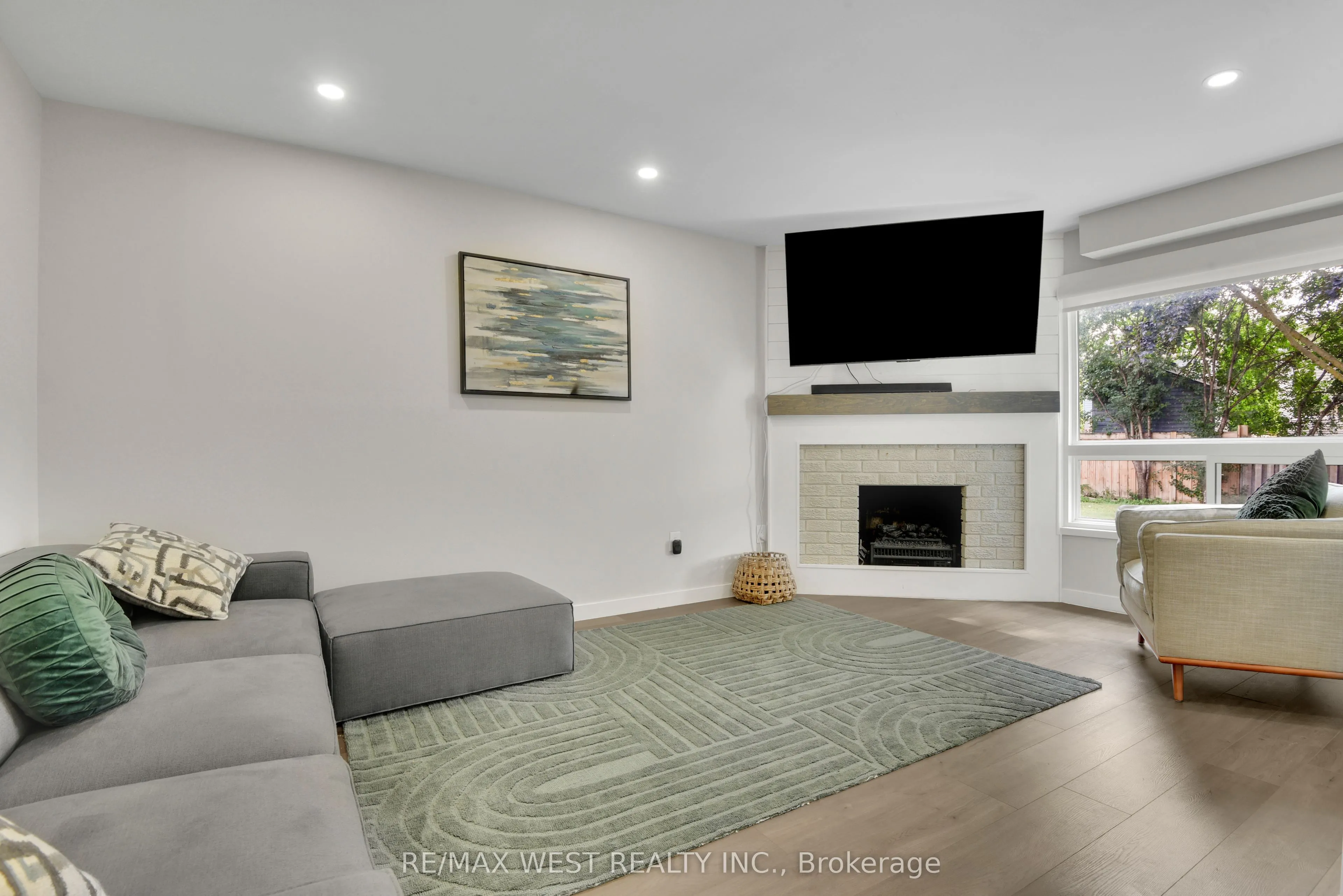 703 Mountjoy Court