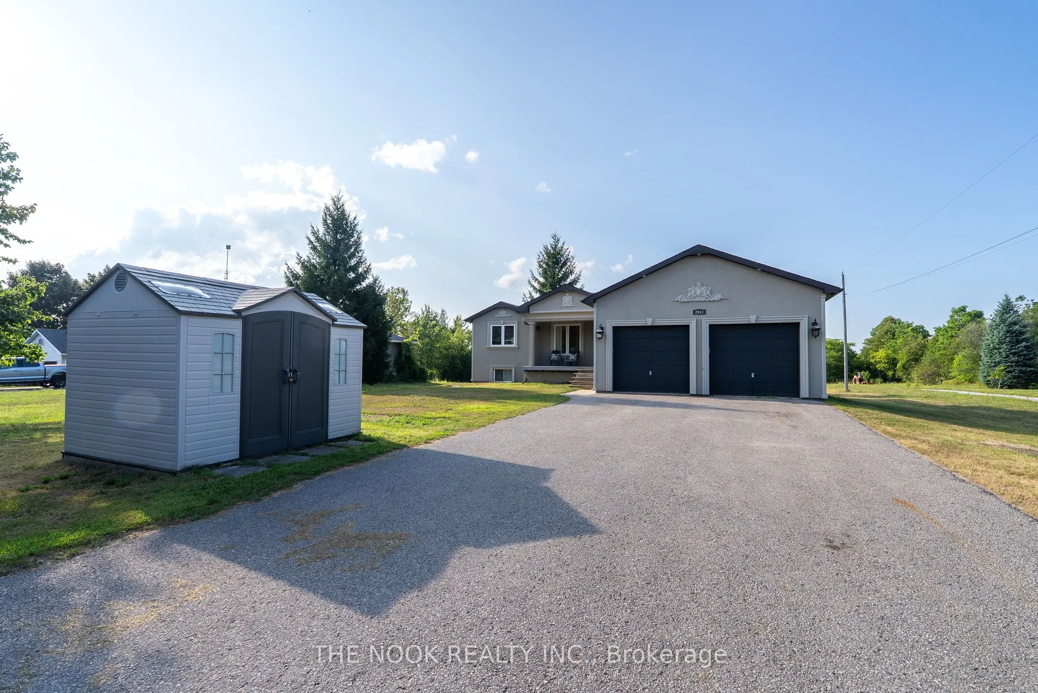 2943 Pine Point Road