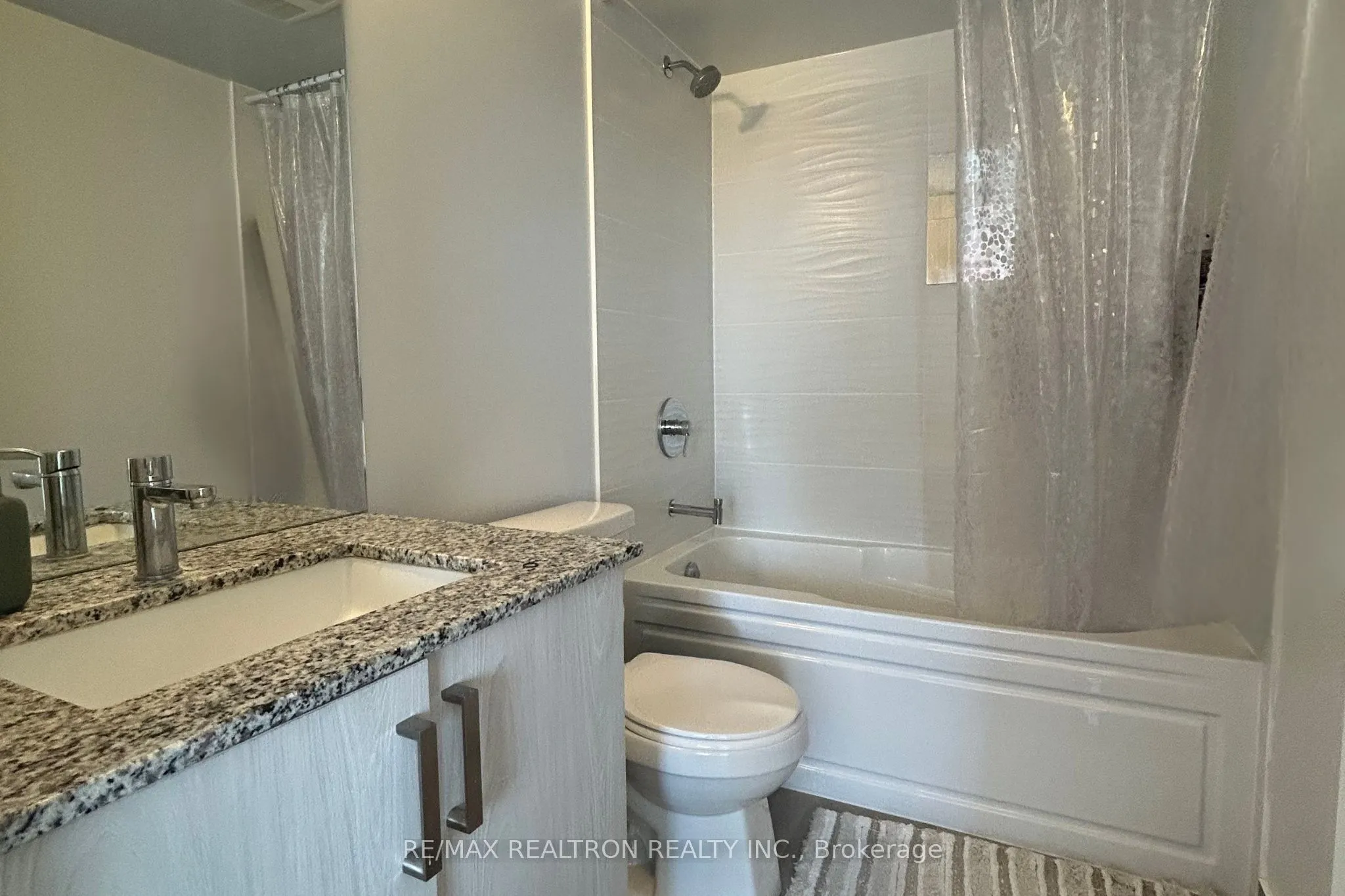 20 Meadowglen Place, #906