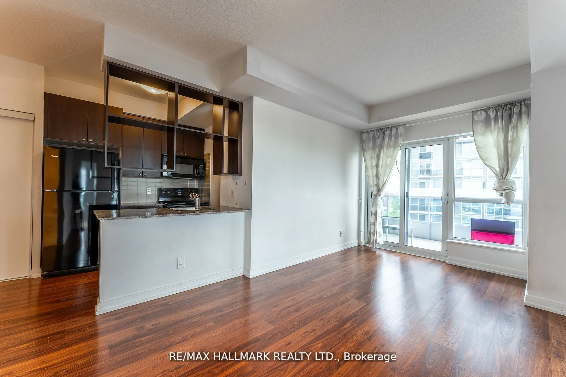 181 Village Green Square, #2220