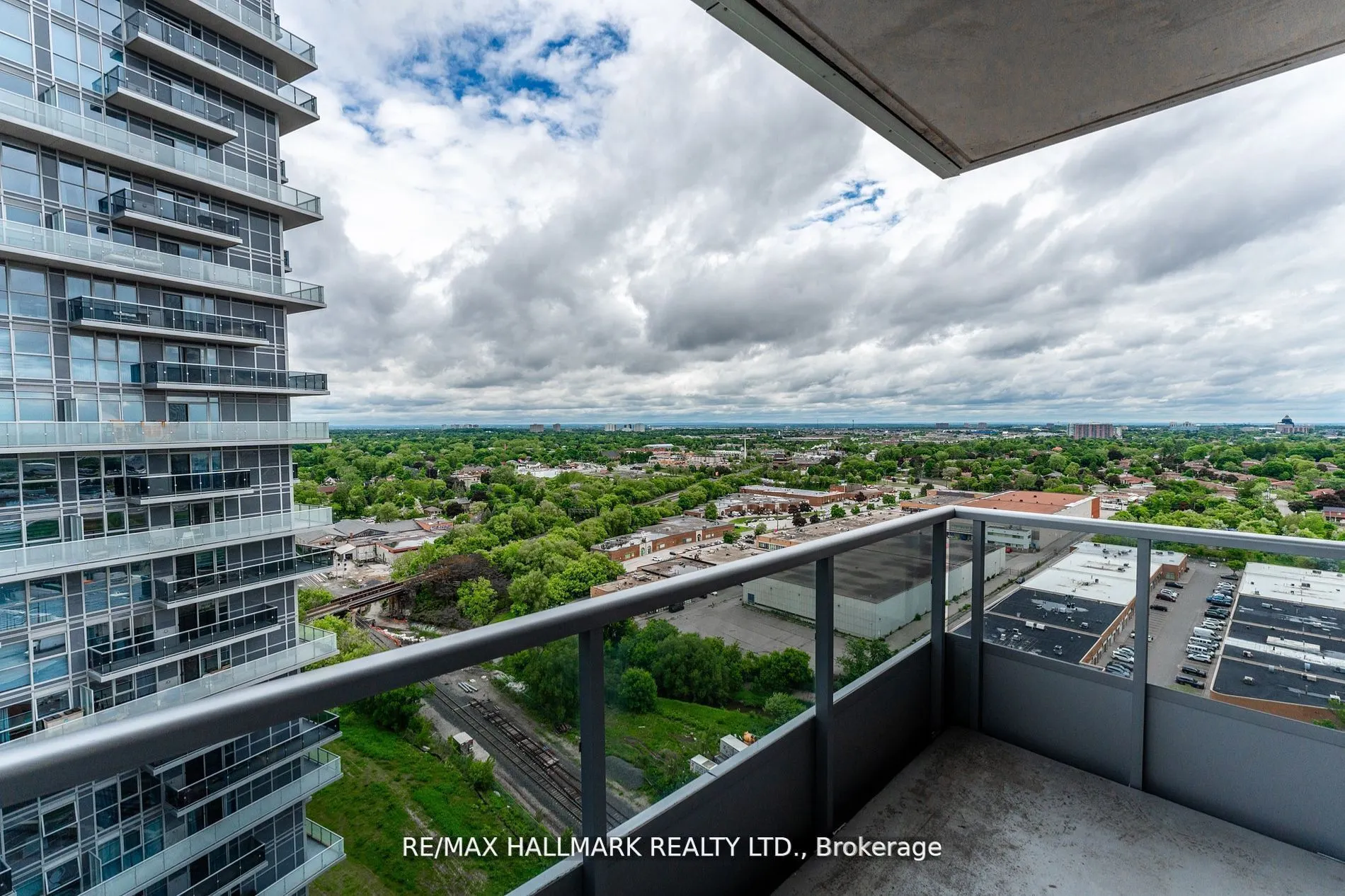 181 Village Green Square, #2220