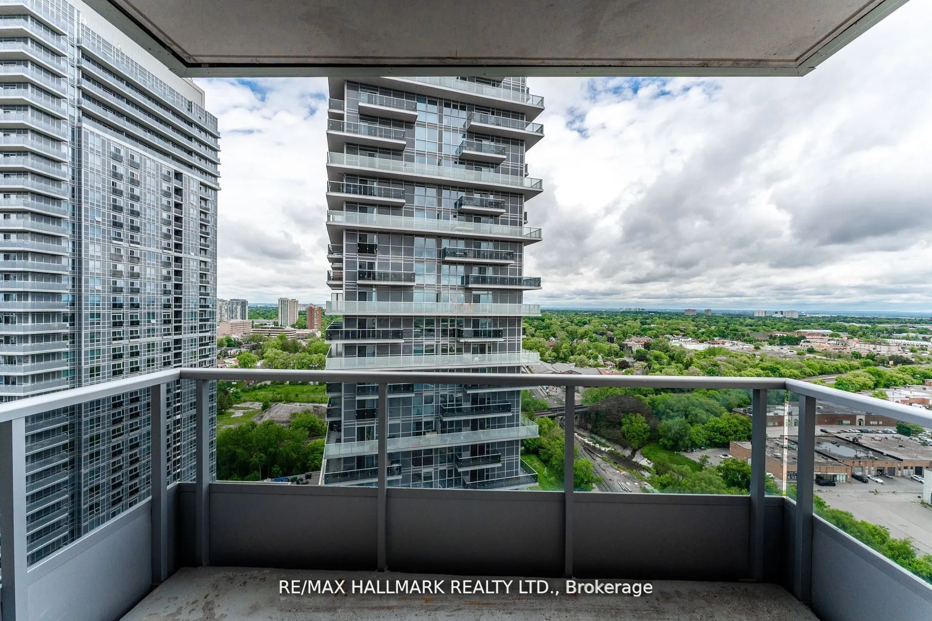 181 Village Green Square, #2220