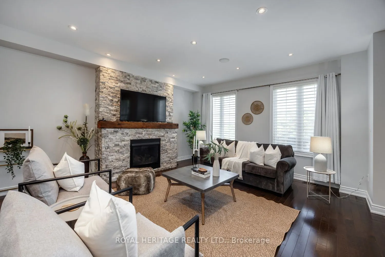 2341 Secreto Drive