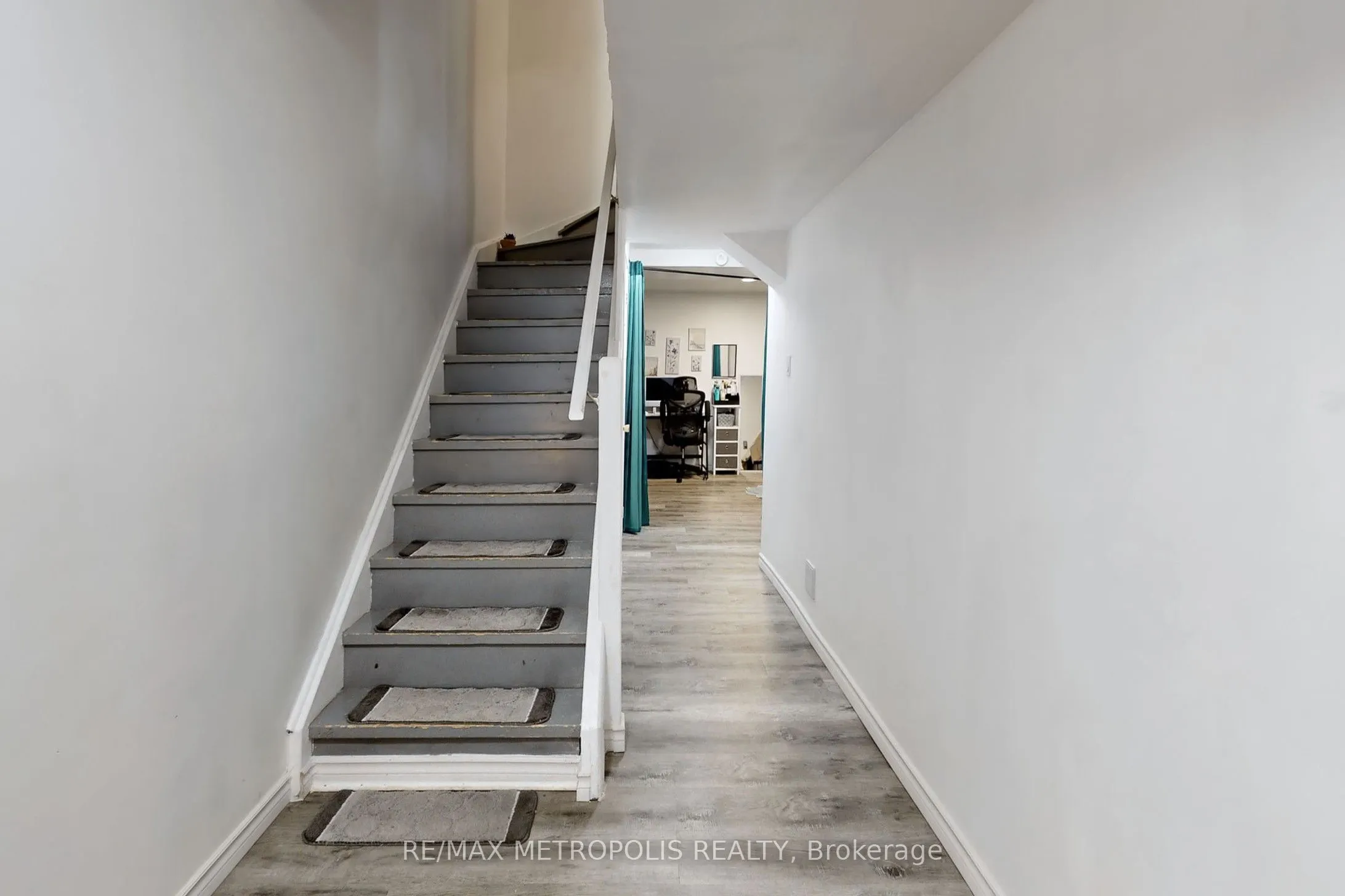 811 Wilson Road N, #20