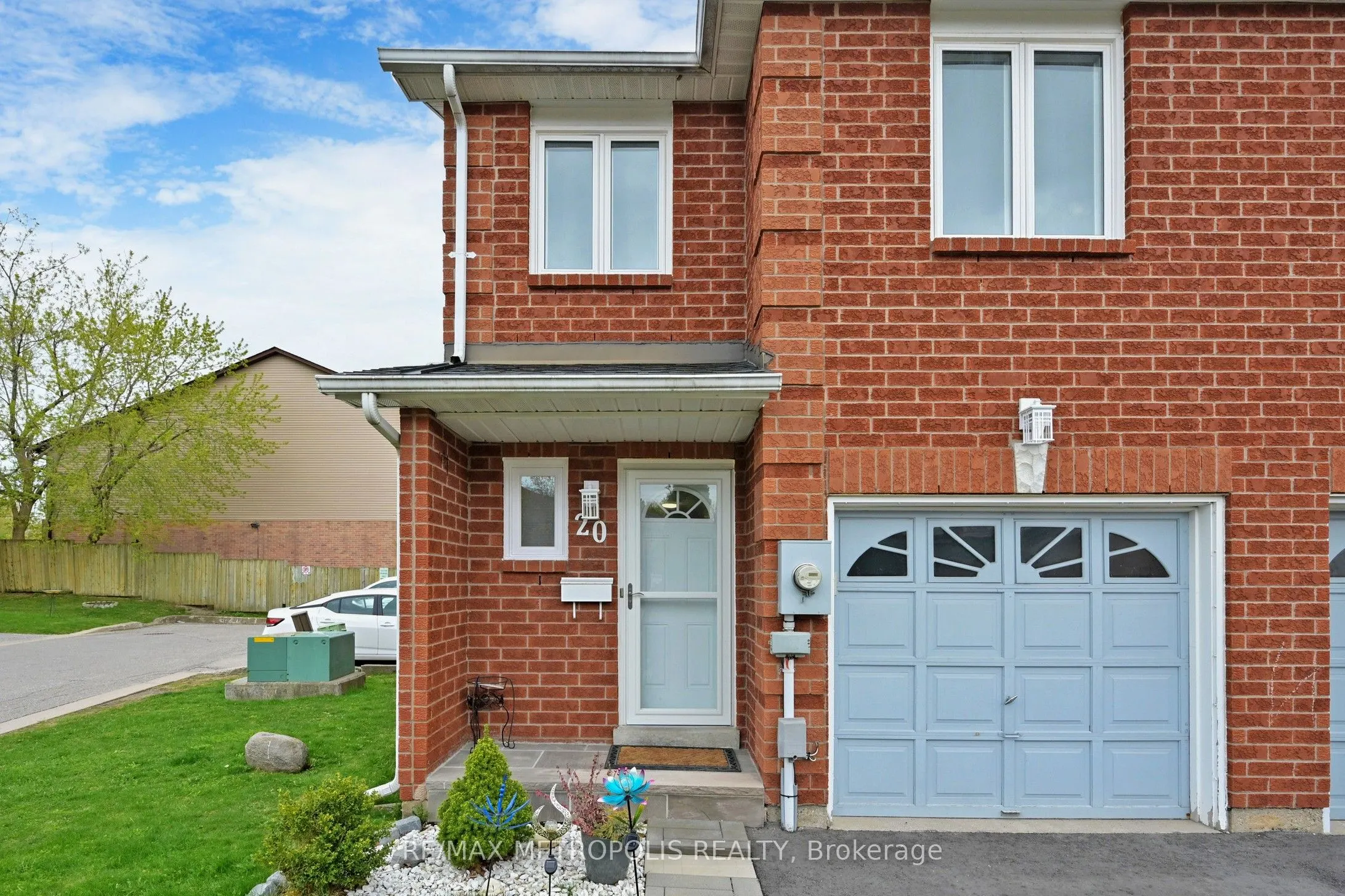 811 Wilson Road N, #20