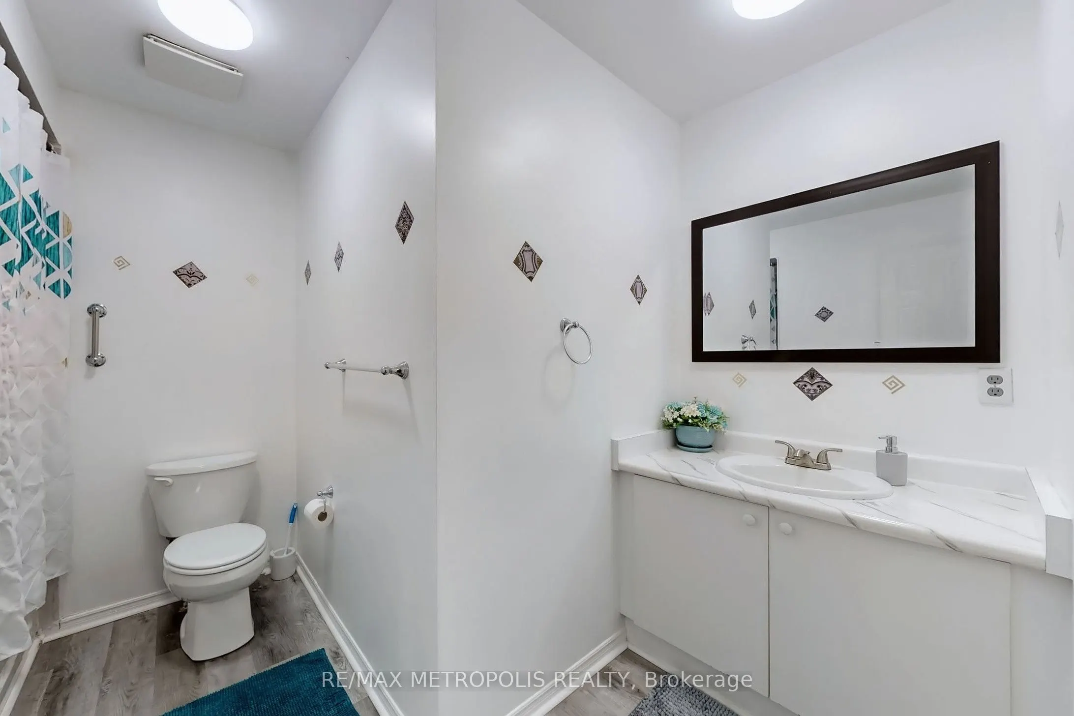 811 Wilson Road N, #20