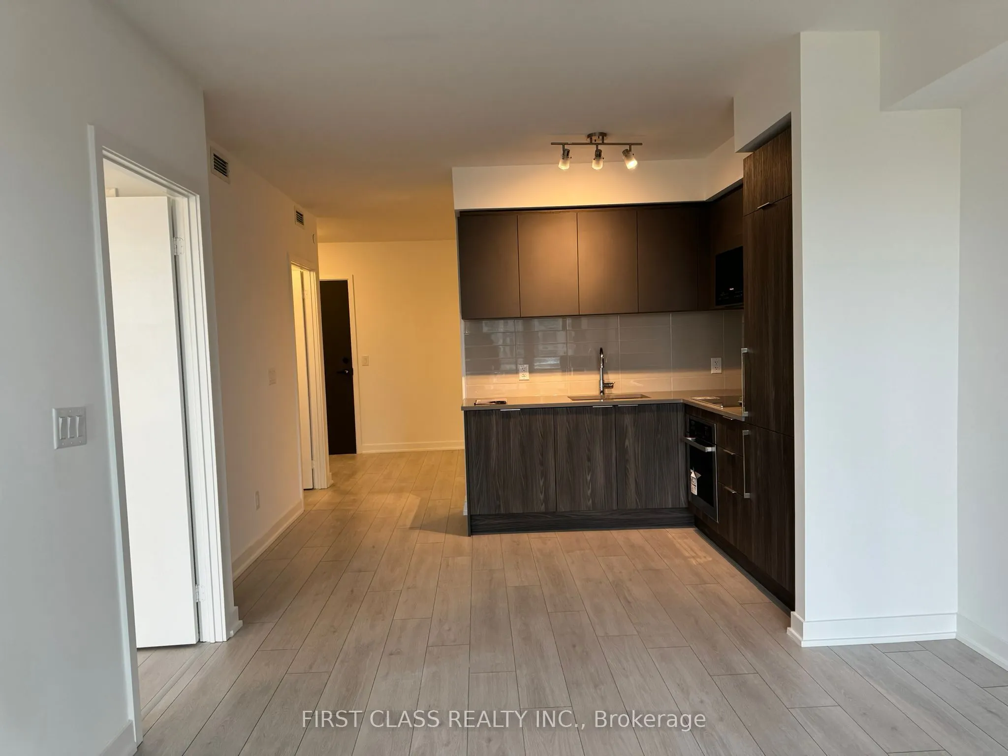 2033 Kennedy Road, #507
