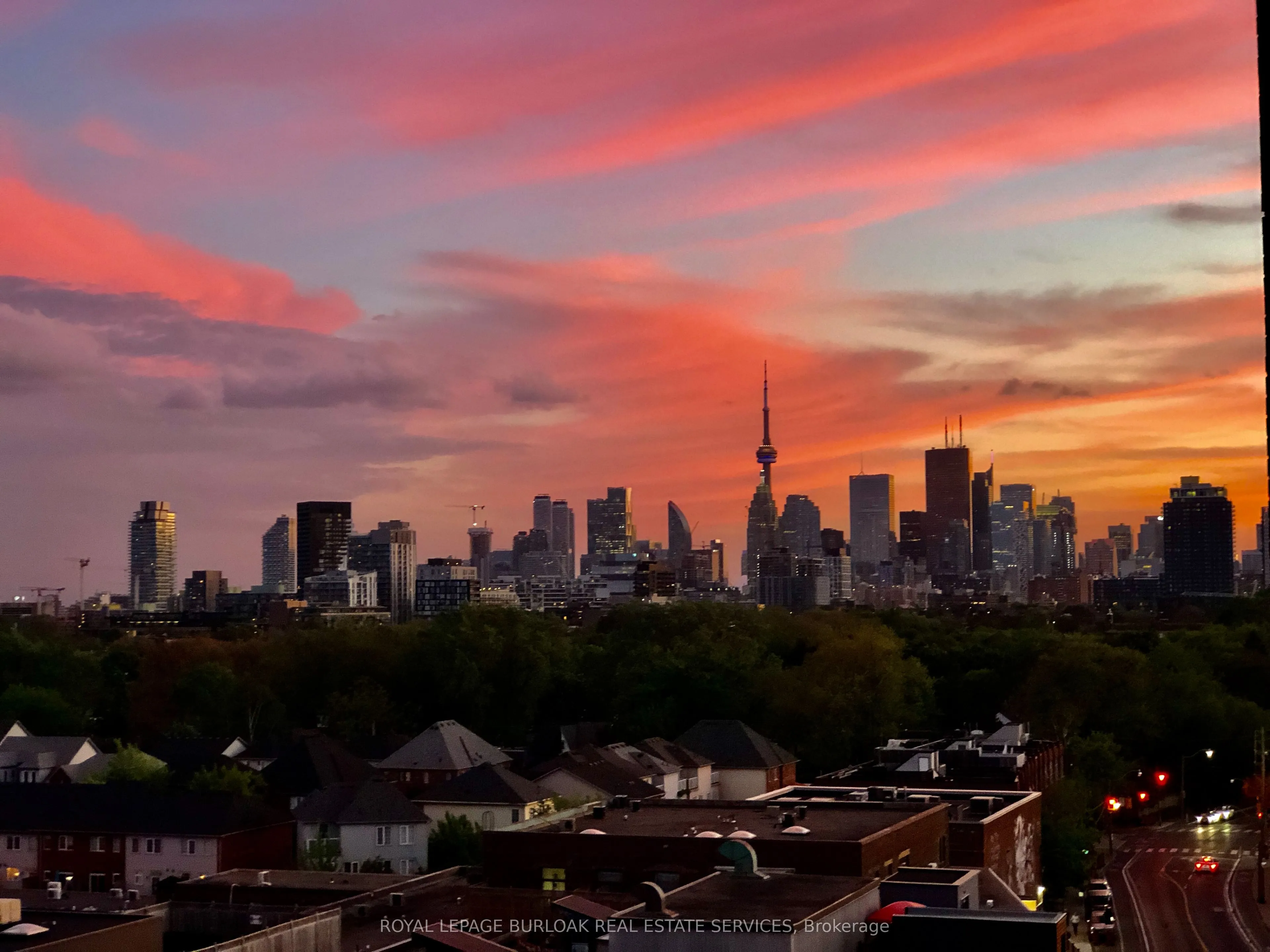 1201 Dundas Street E, #902