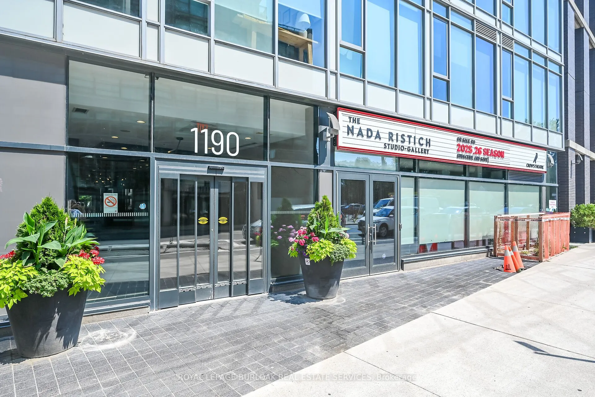 1201 Dundas Street E, #902