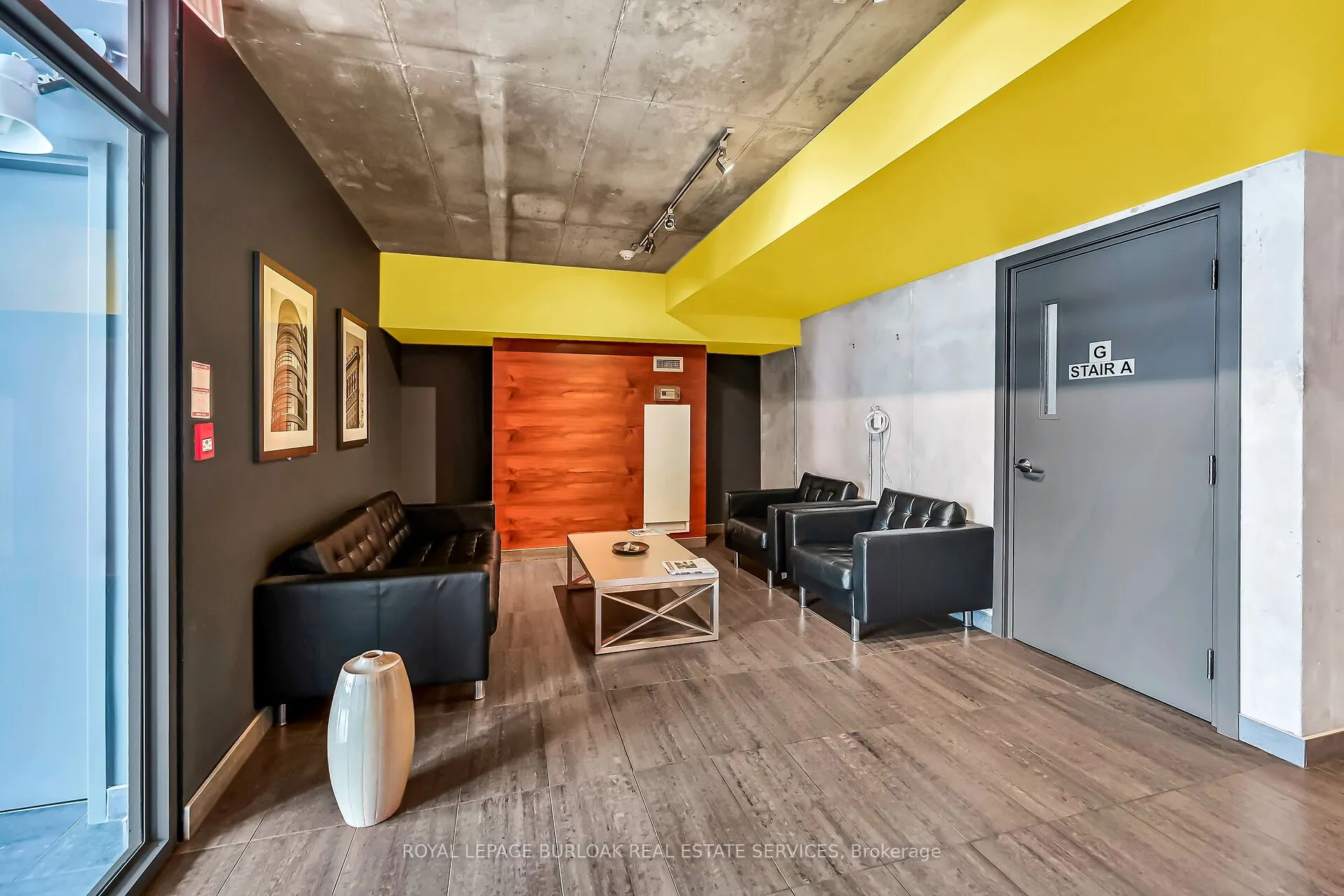 1201 Dundas Street E, #902