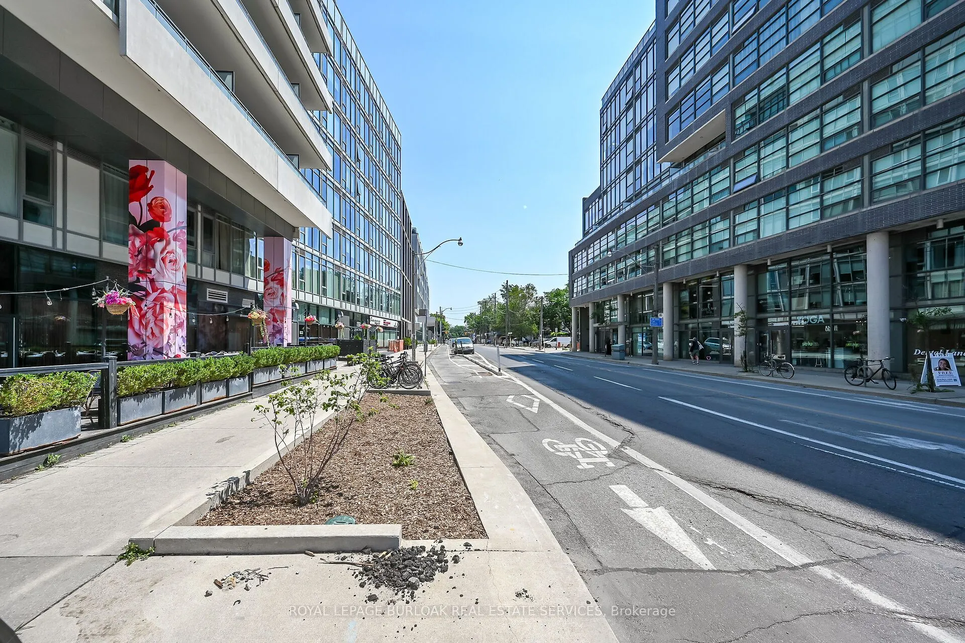 1201 Dundas Street E, #902