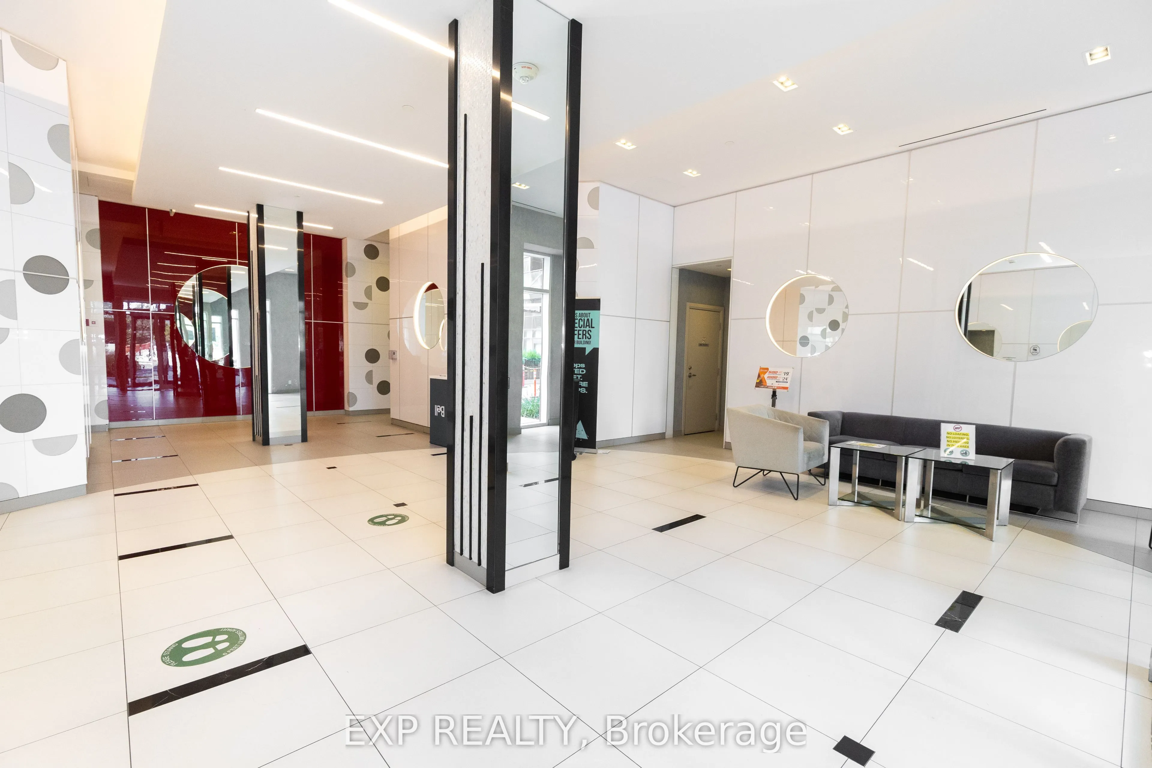 30 Meadowglen Place, #707