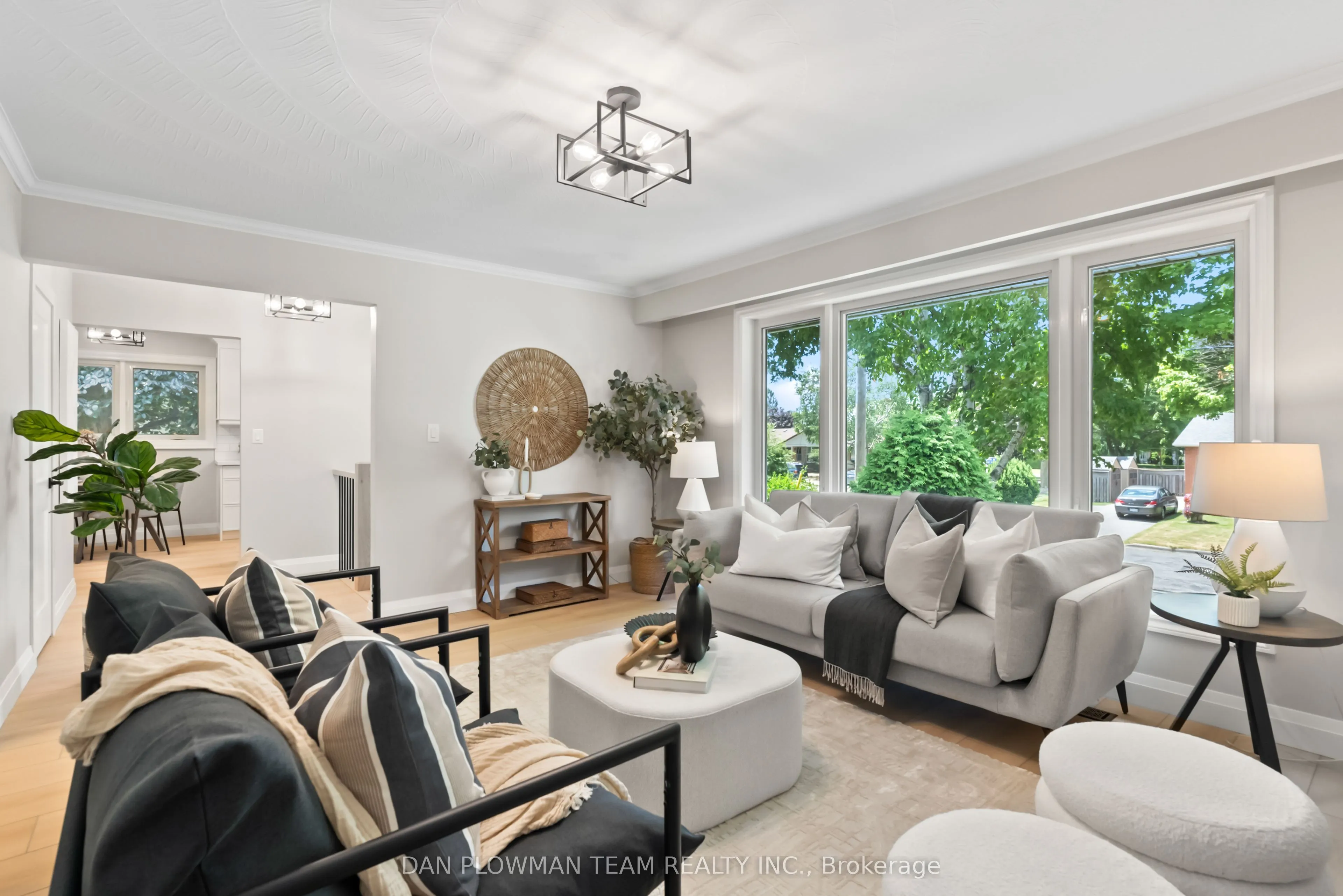 119 Thorncliffe Street