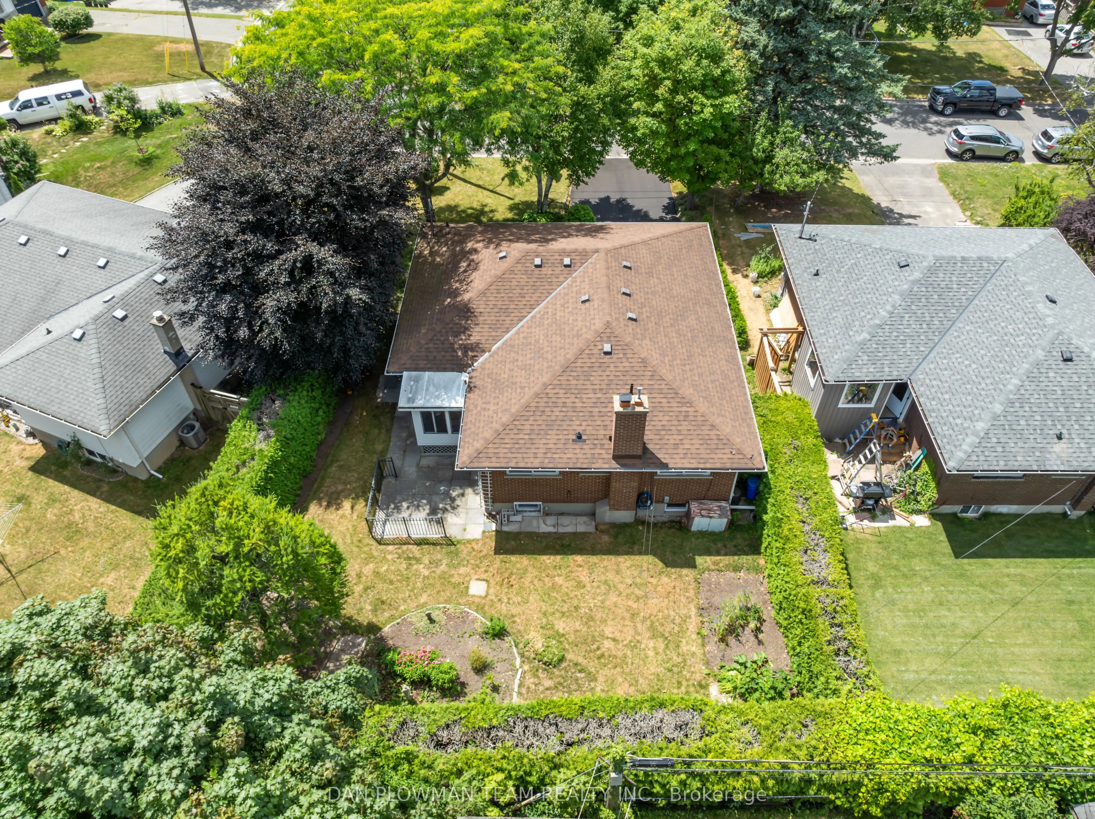 119 Thorncliffe Street