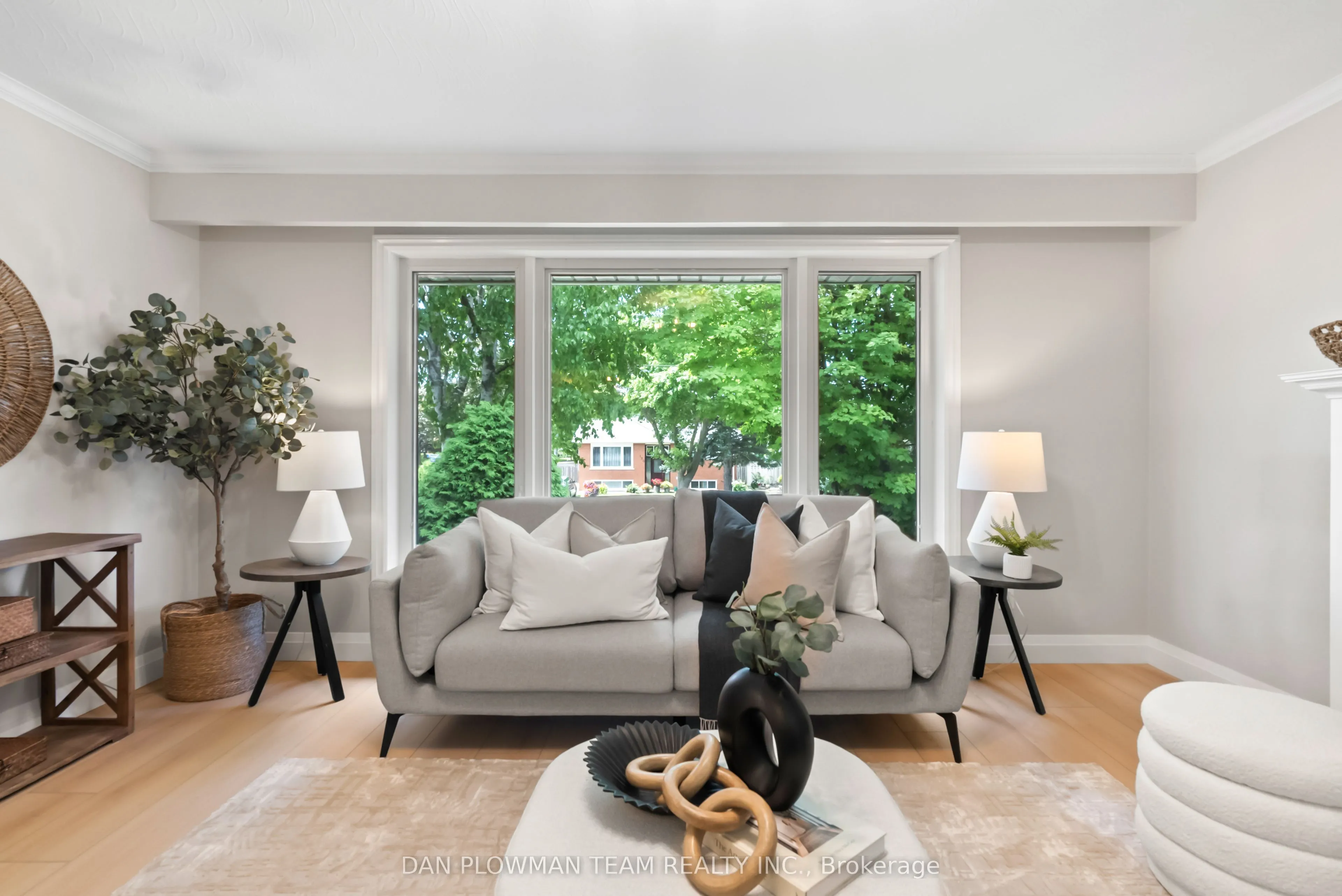 119 Thorncliffe Street