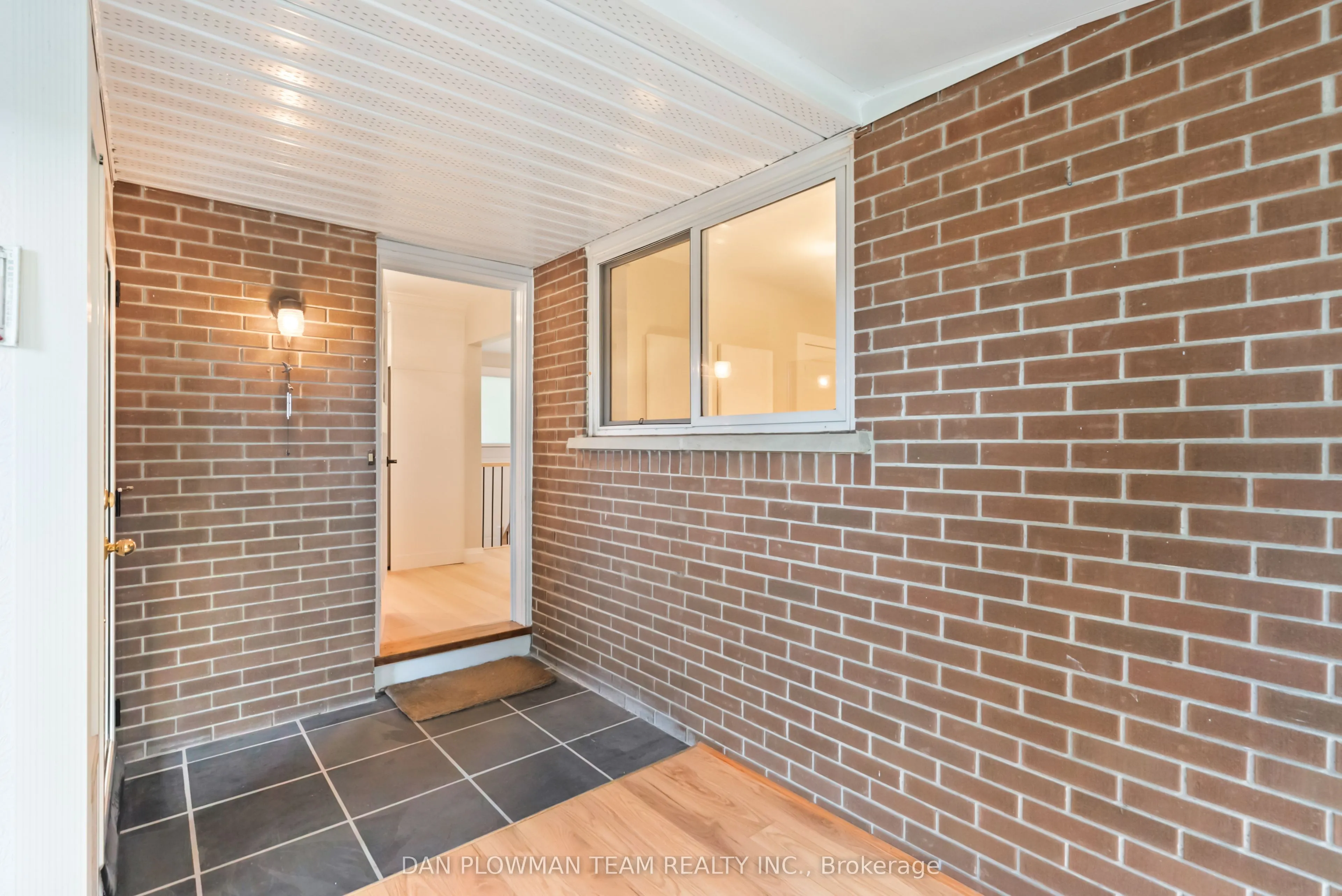 119 Thorncliffe Street