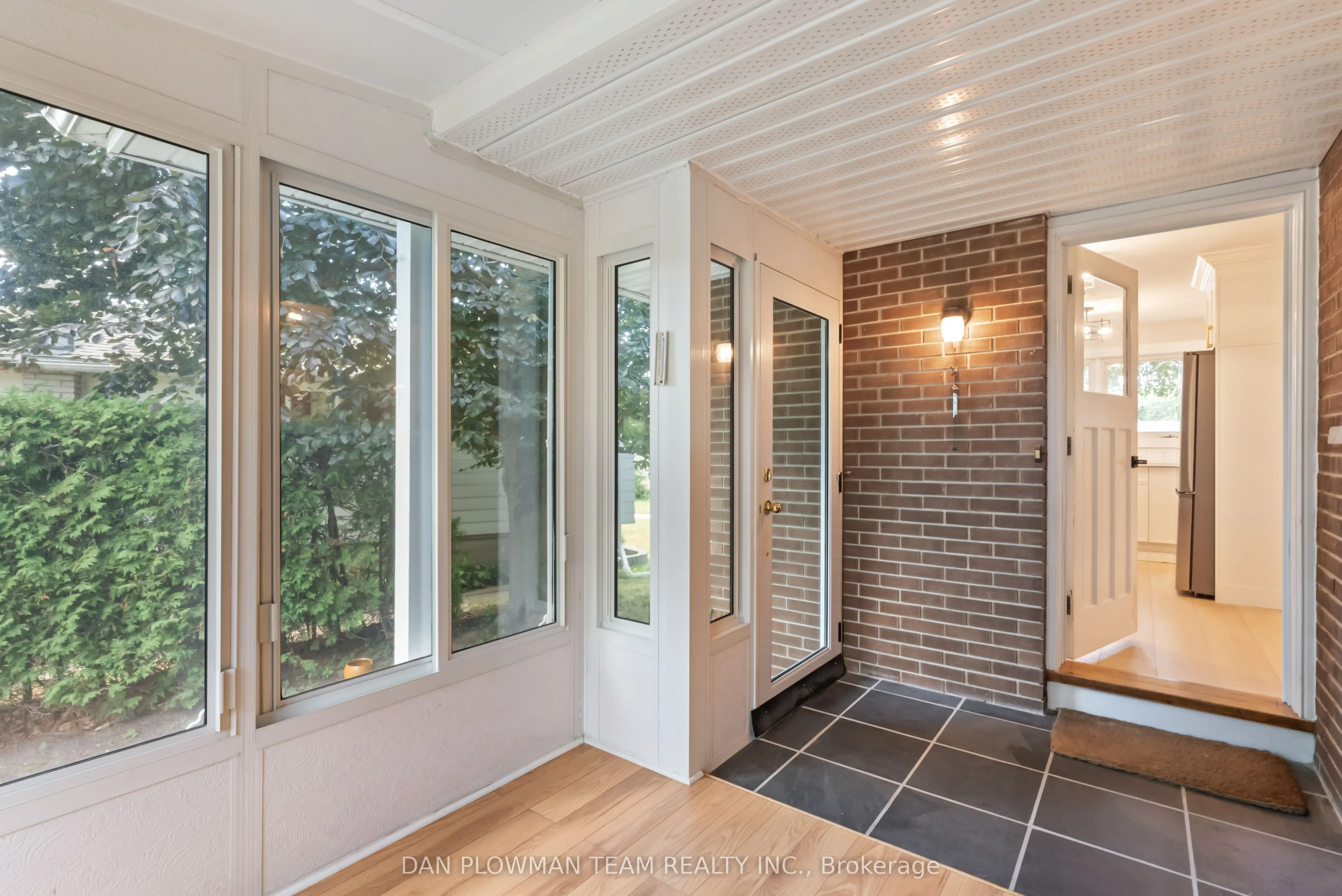 119 Thorncliffe Street