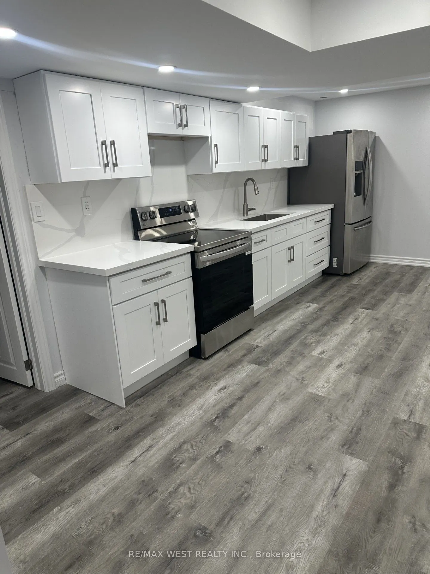 7 Skelton Crescent, #Bsmt