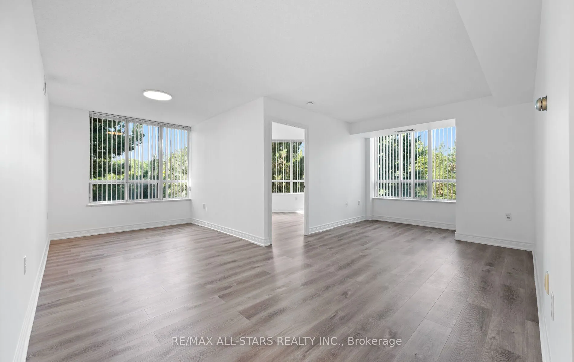 5001 Finch Avenue E, #302