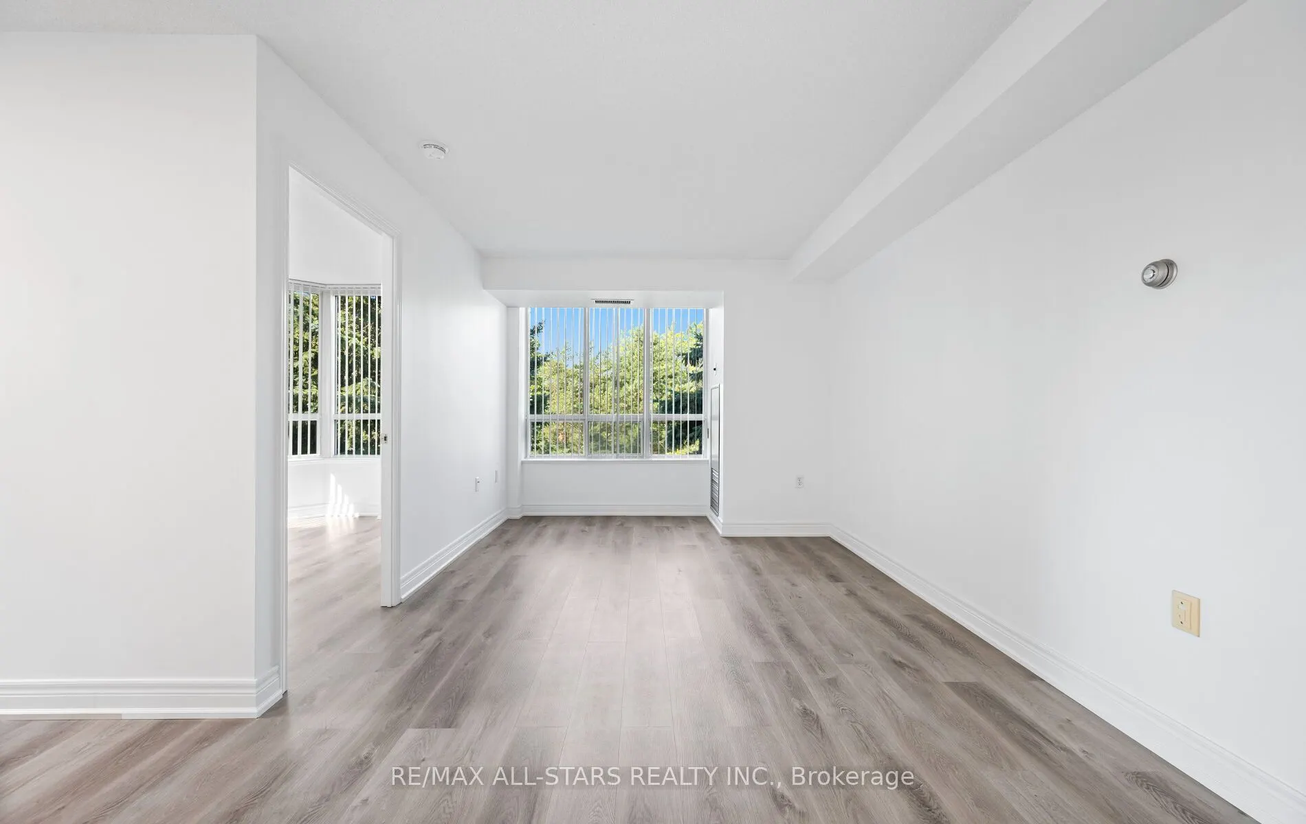 5001 Finch Avenue E, #302
