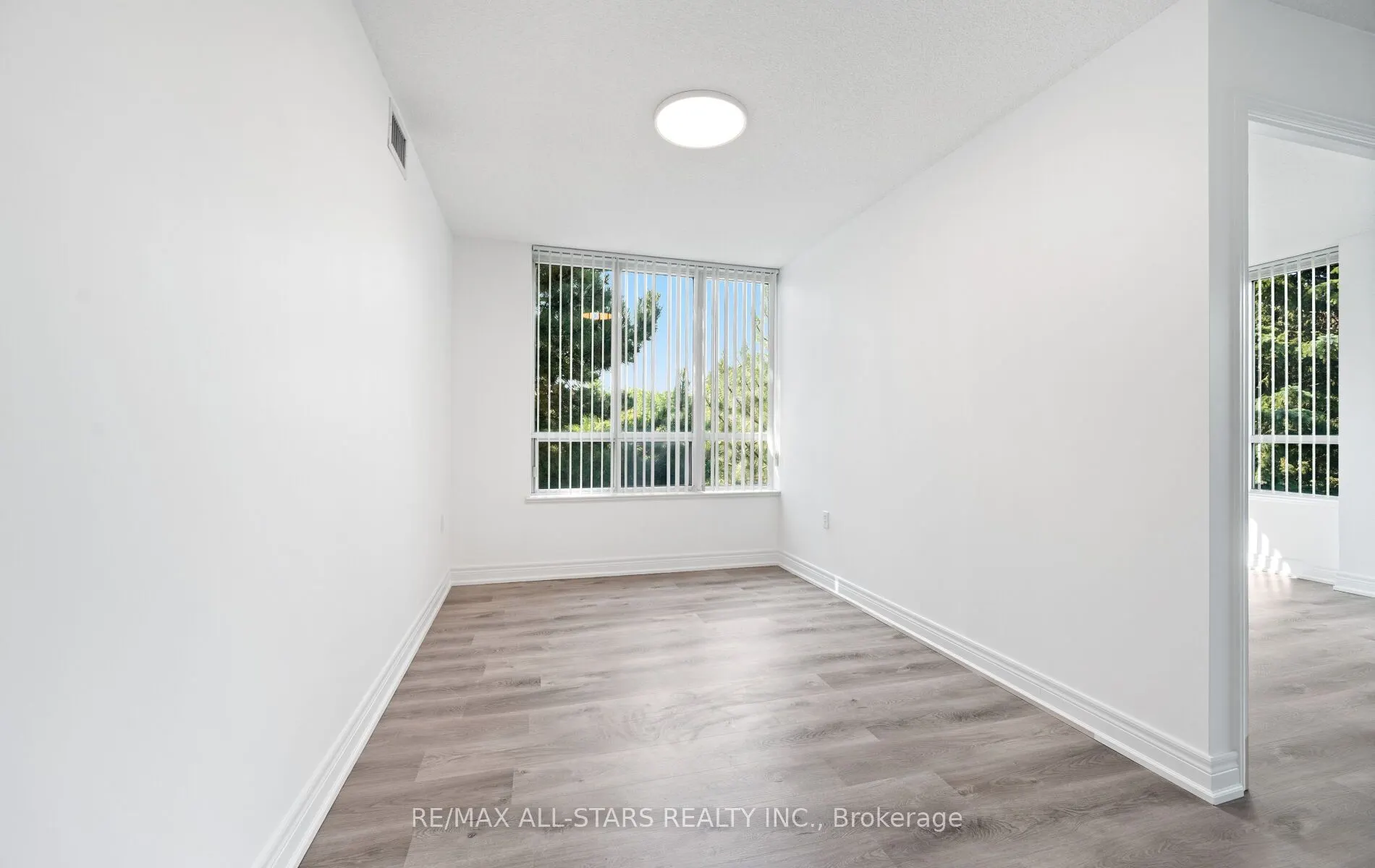 5001 Finch Avenue E, #302