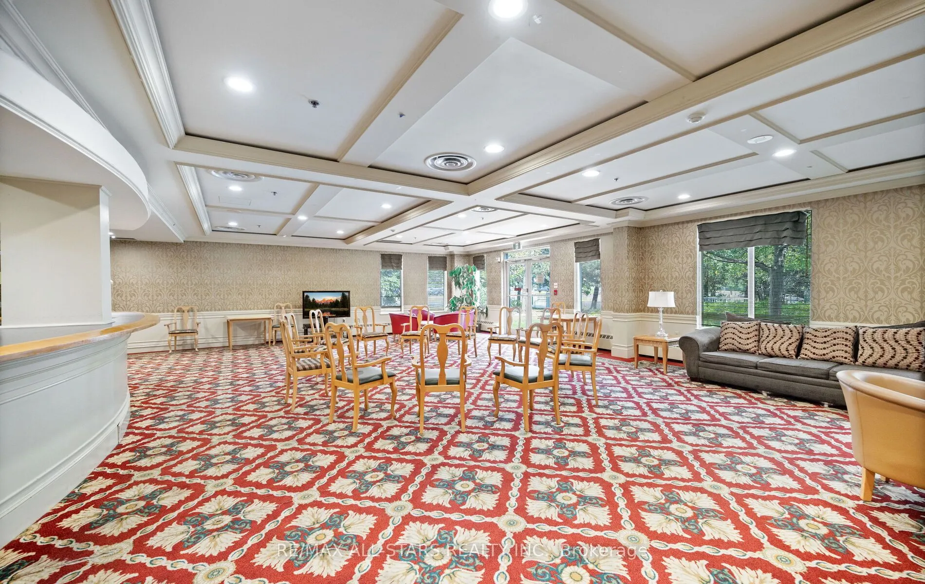 5001 Finch Avenue E, #302