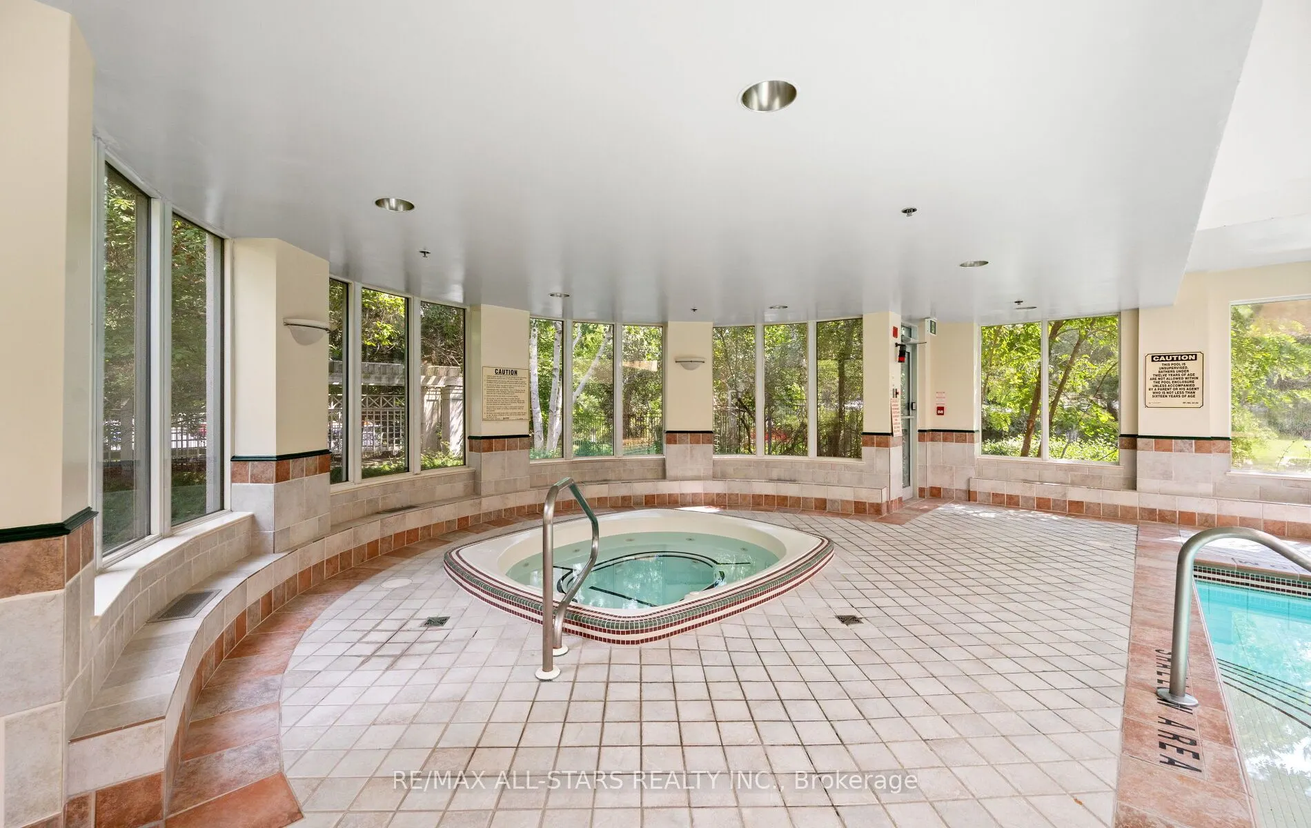 5001 Finch Avenue E, #302