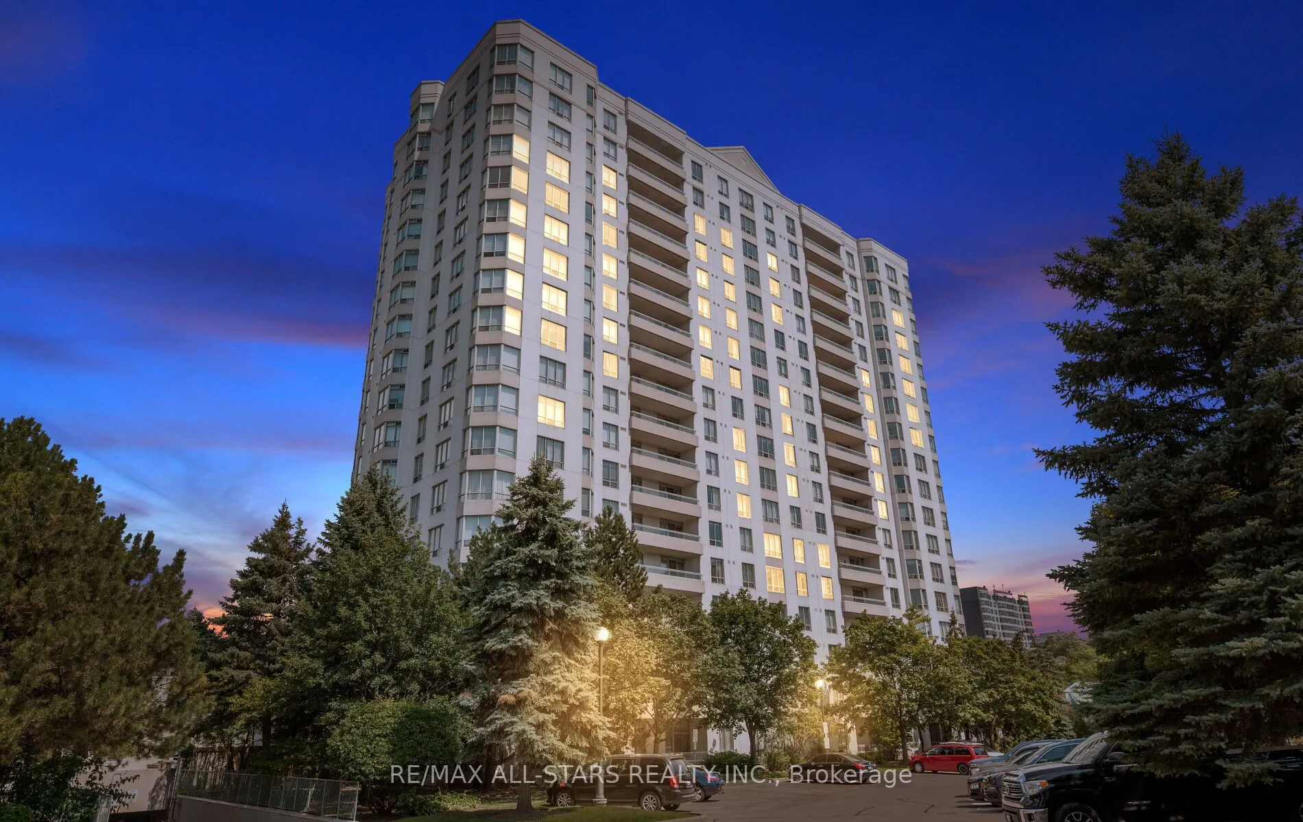5001 Finch Avenue E, #302