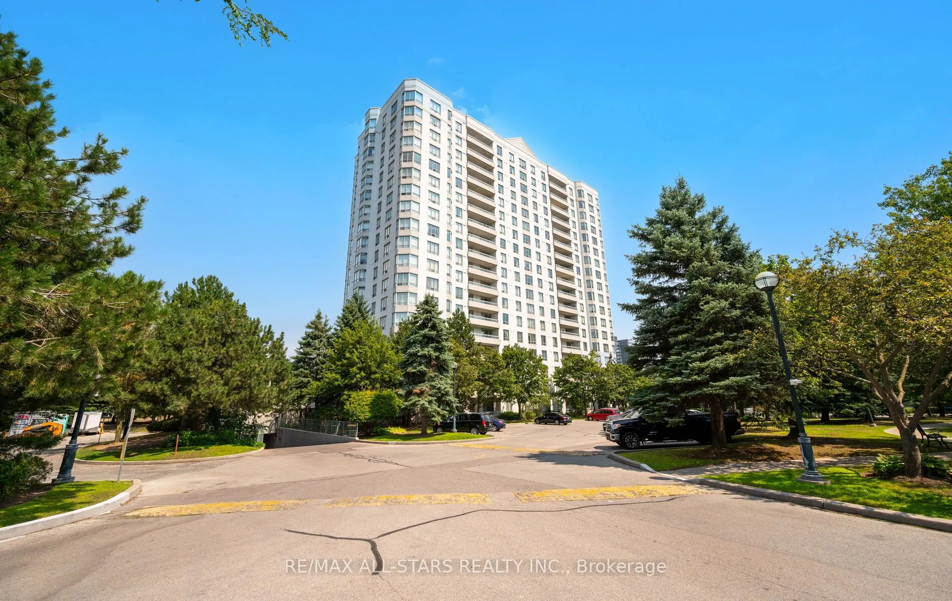 5001 Finch Avenue E, #302