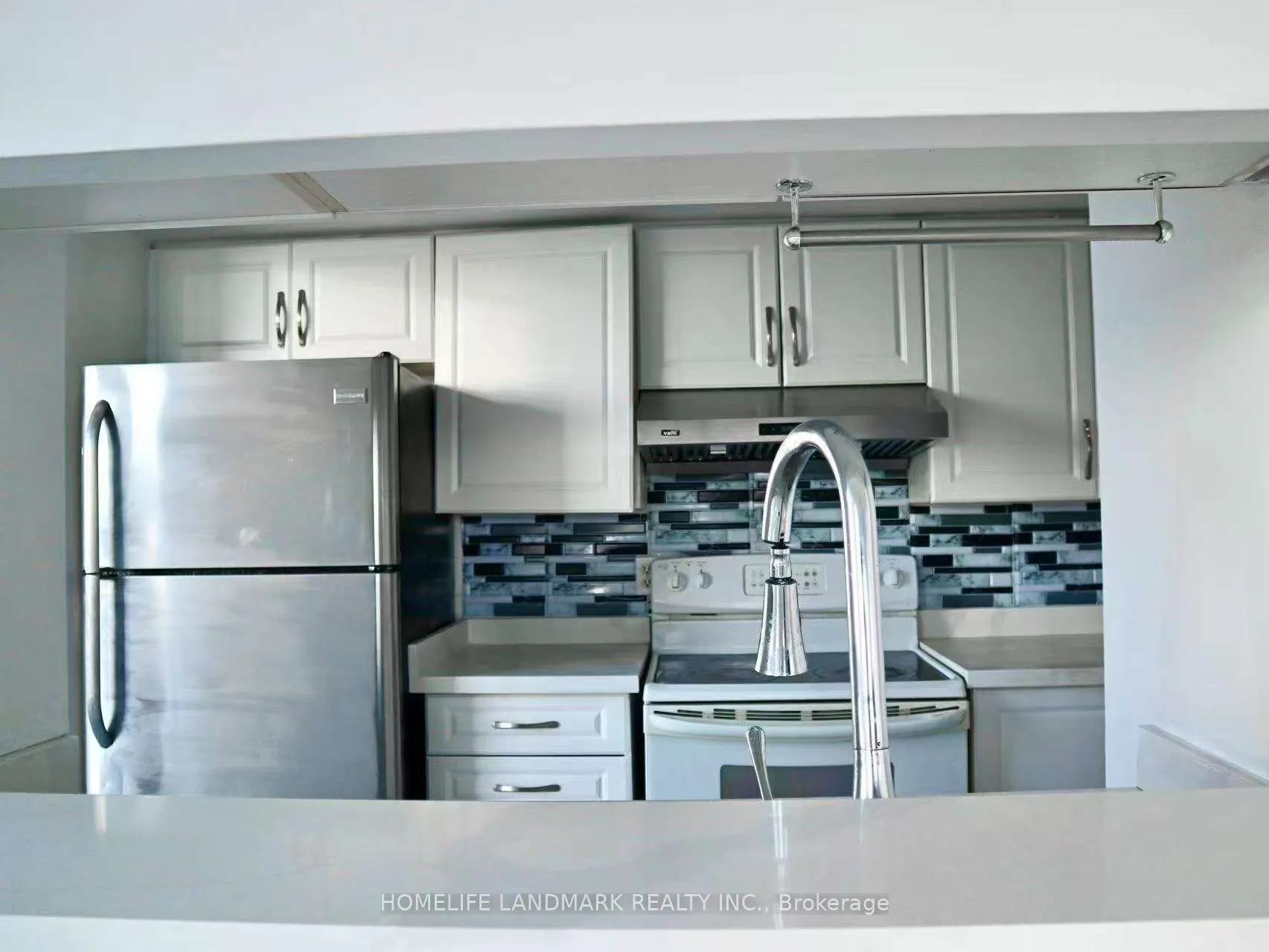 2550 LAWRENCE Avenue E, #1803