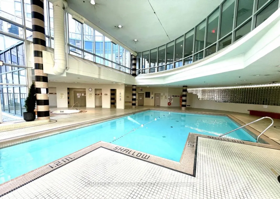 2550 LAWRENCE Avenue E, #1803