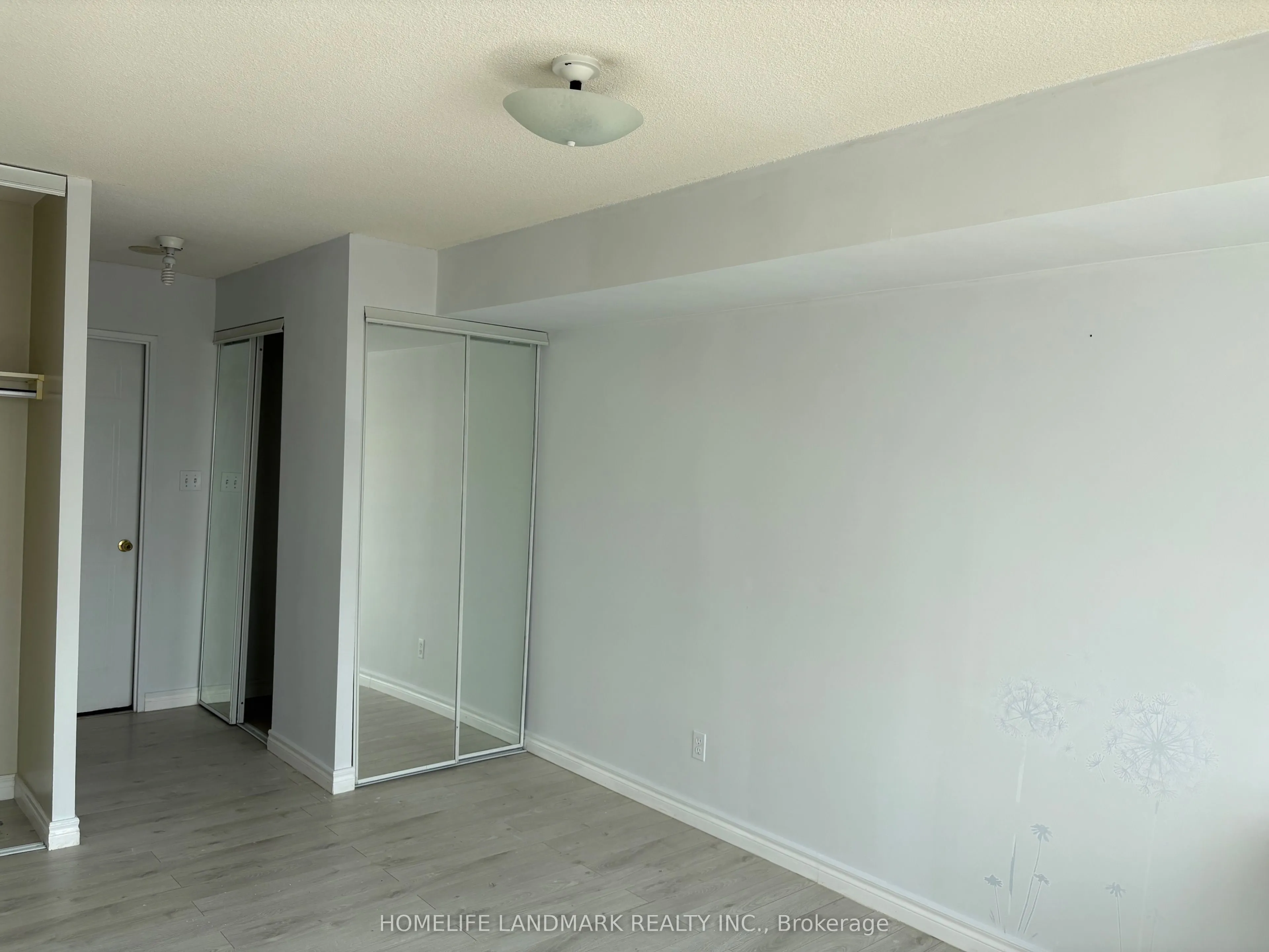 2550 LAWRENCE Avenue E, #1803