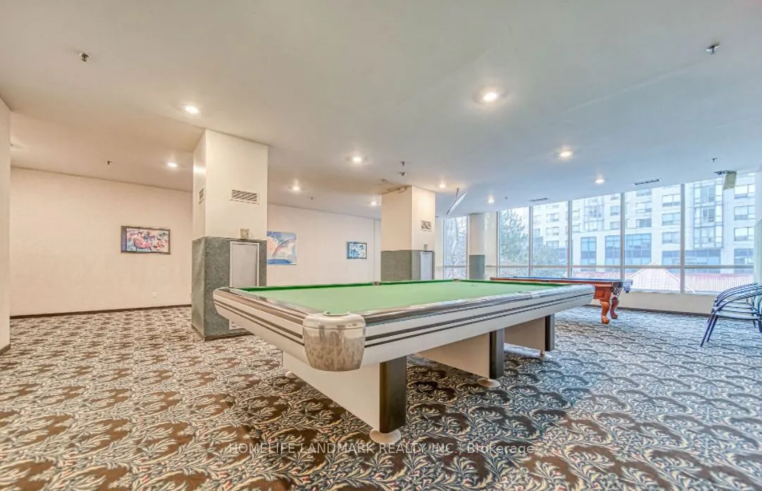 2550 LAWRENCE Avenue E, #1803