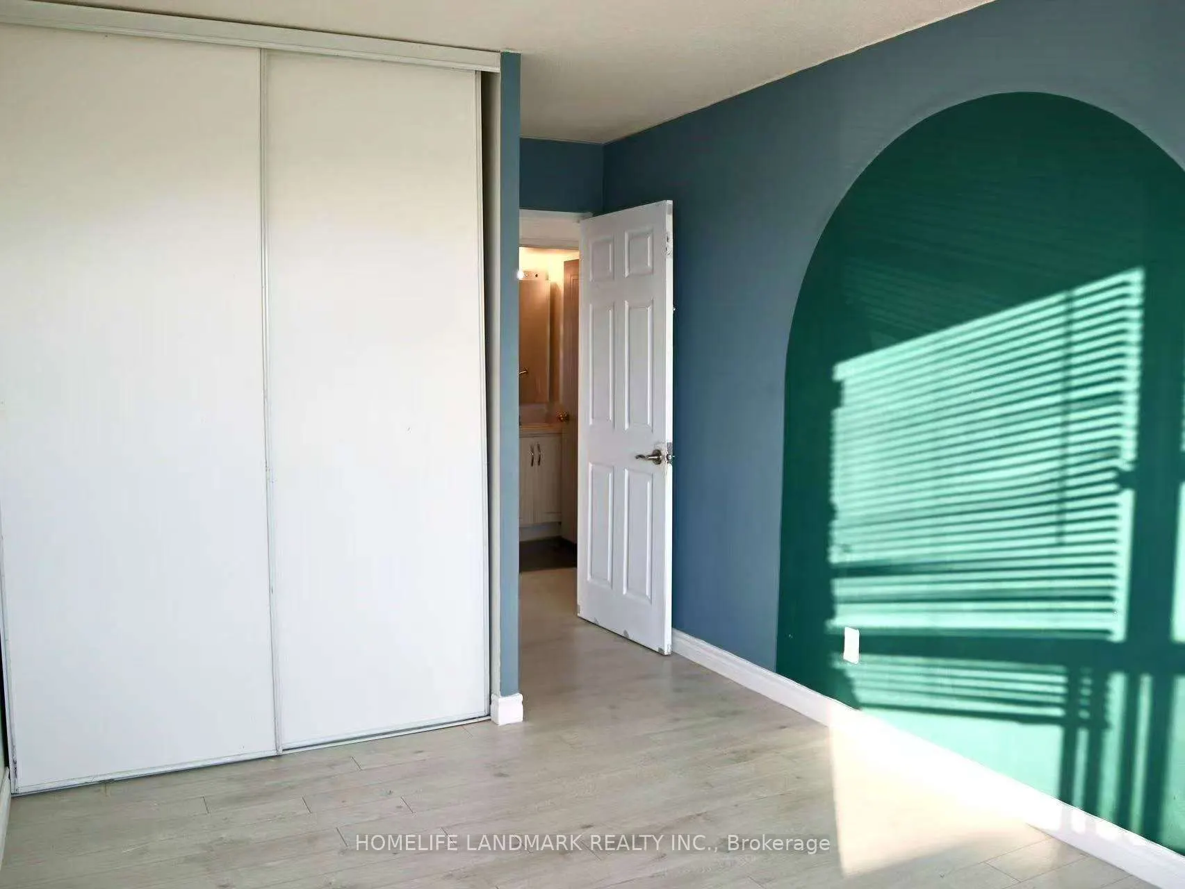 2550 LAWRENCE Avenue E, #1803