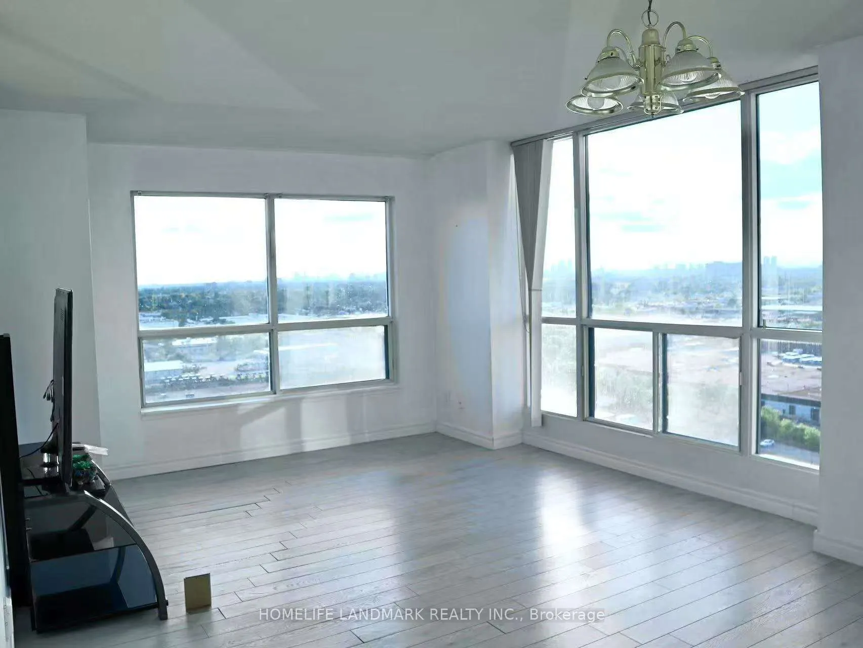2550 LAWRENCE Avenue E, #1803
