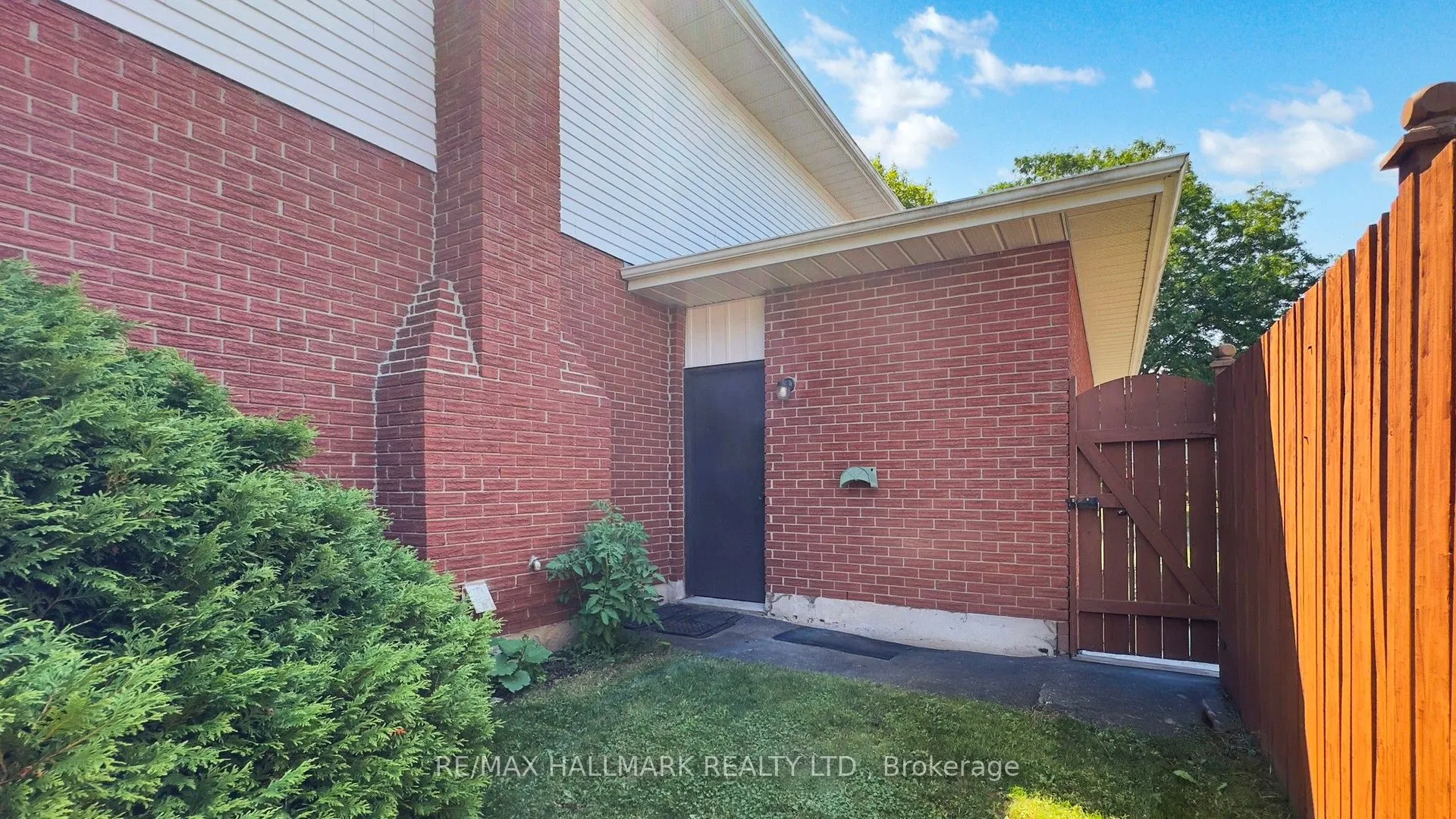249 Kensington Crescent