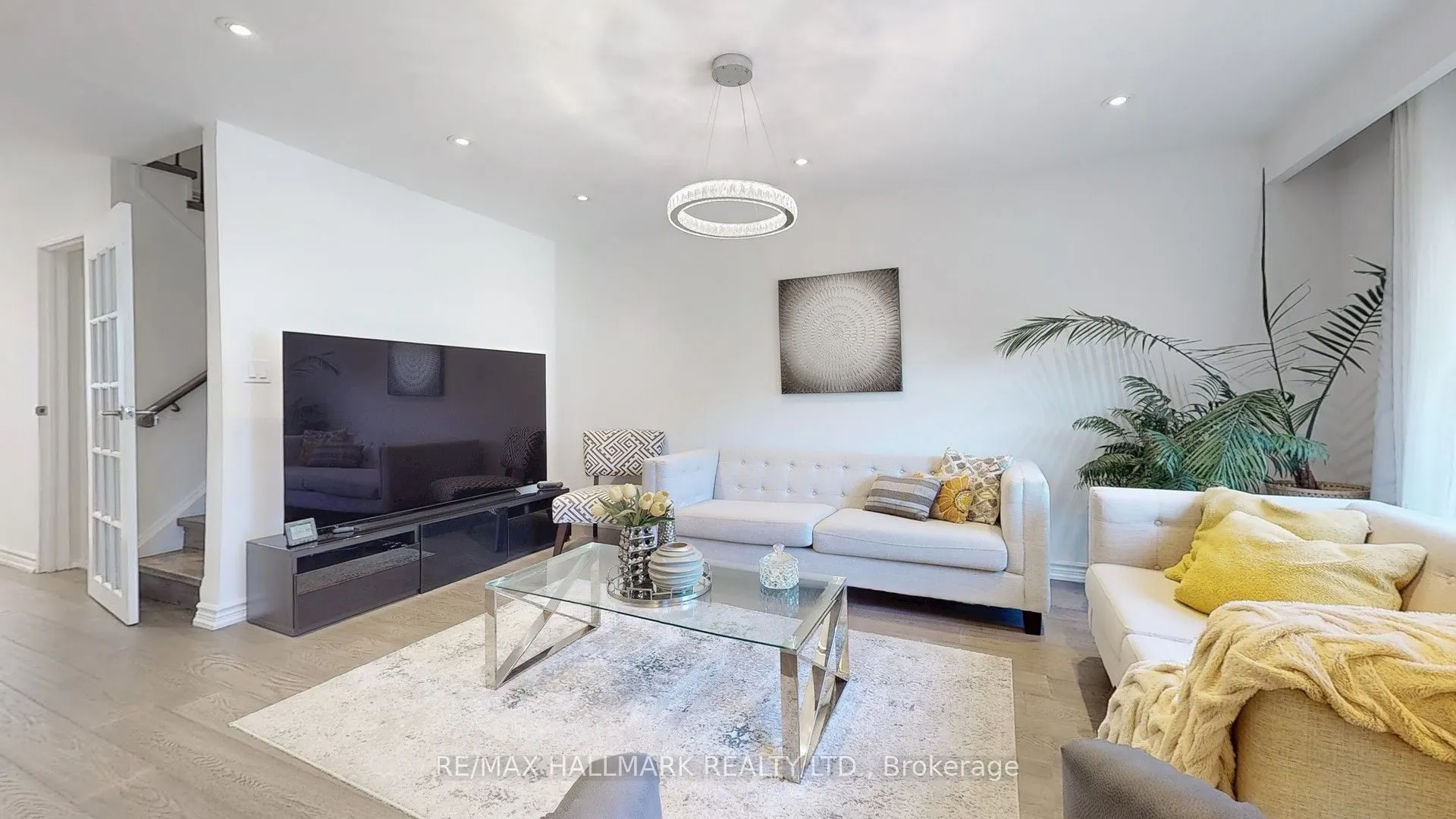 249 Kensington Crescent