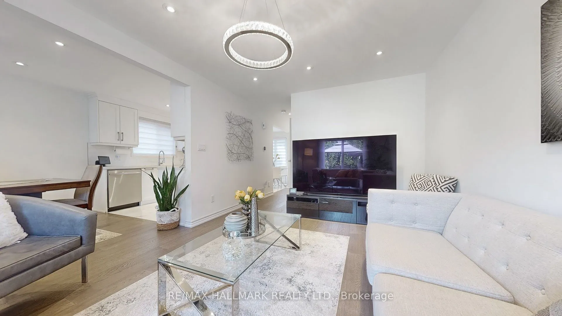 249 Kensington Crescent