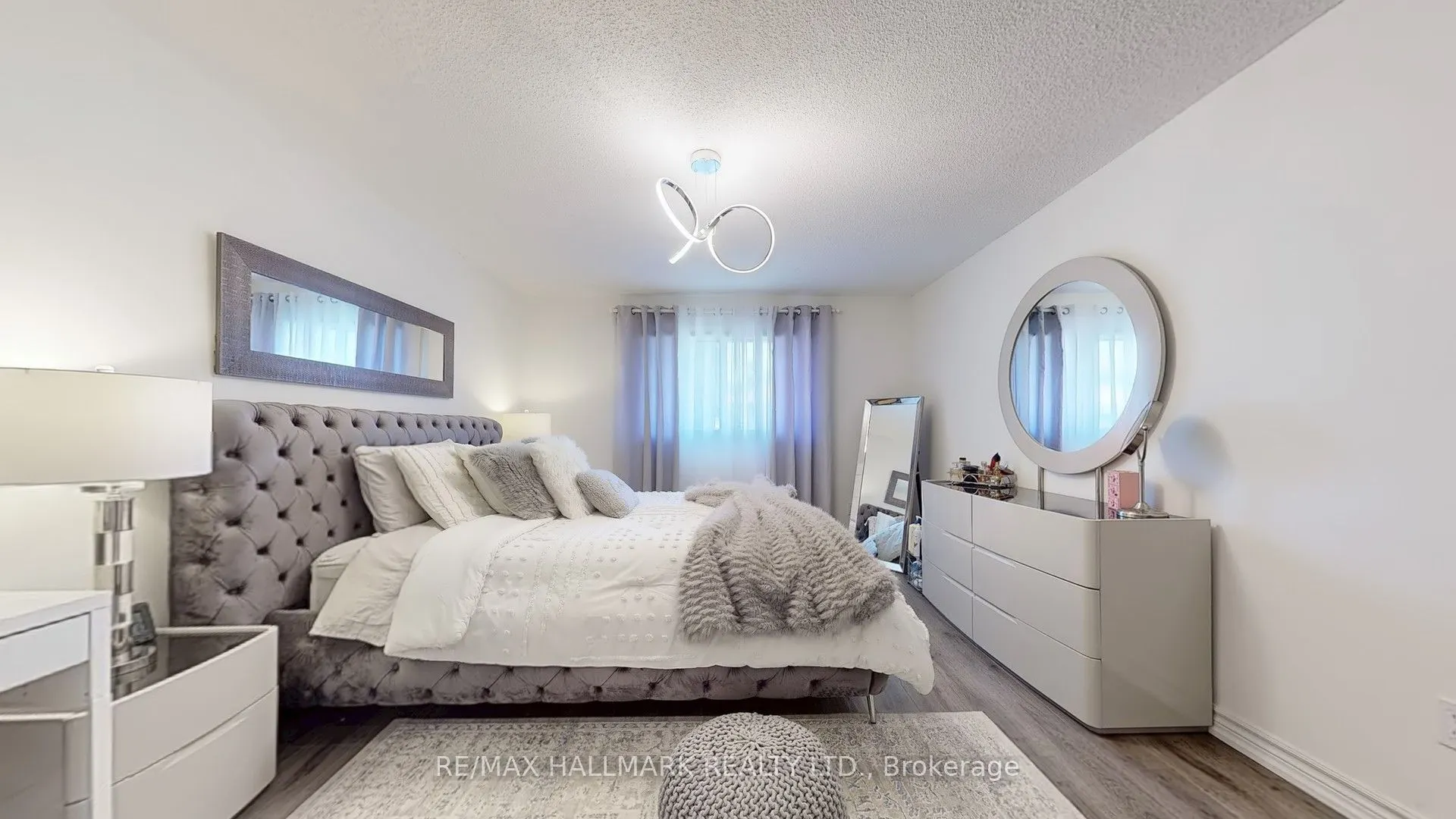249 Kensington Crescent