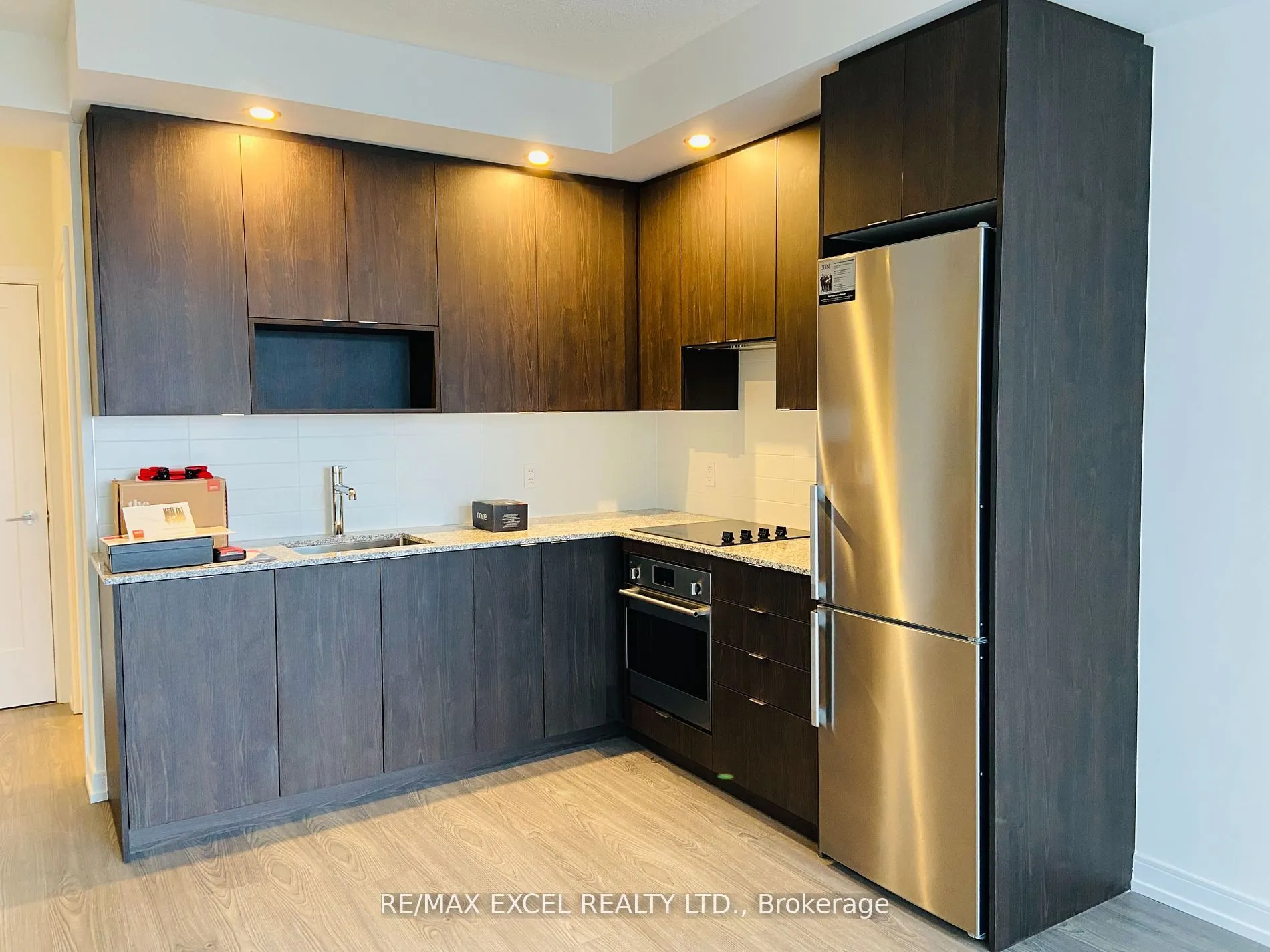 225 Village Green Square, #2804