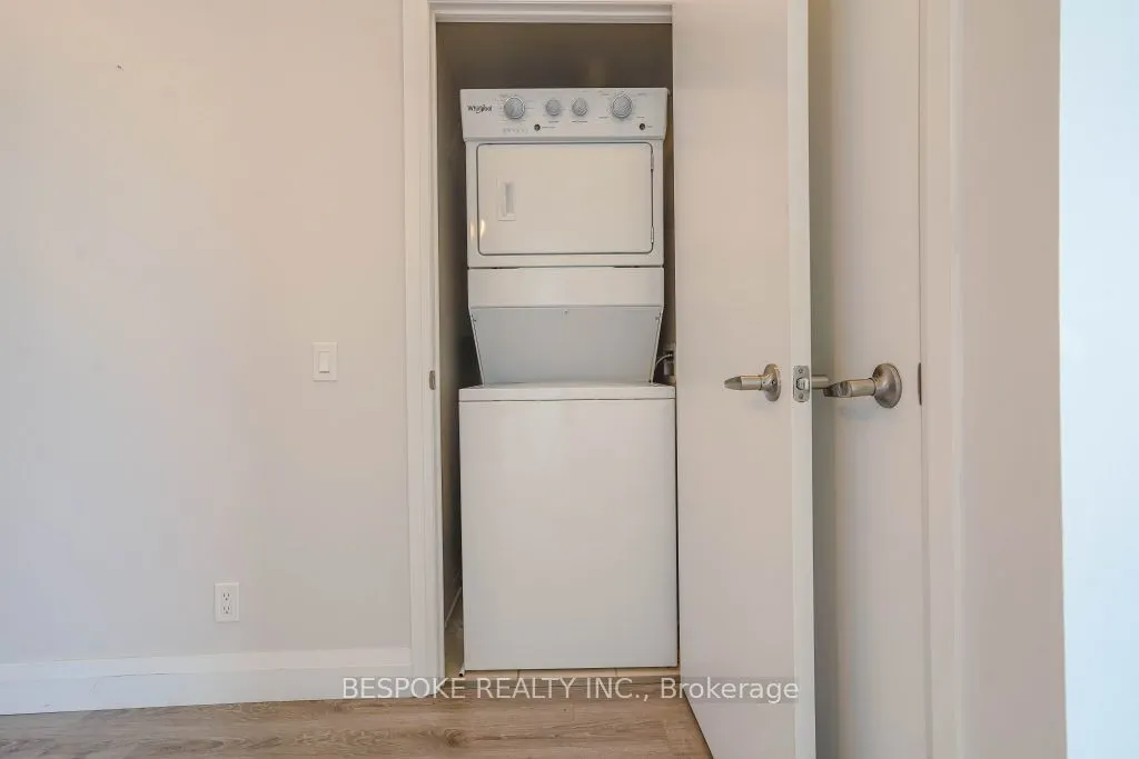 22 East Haven Drive, #PH17