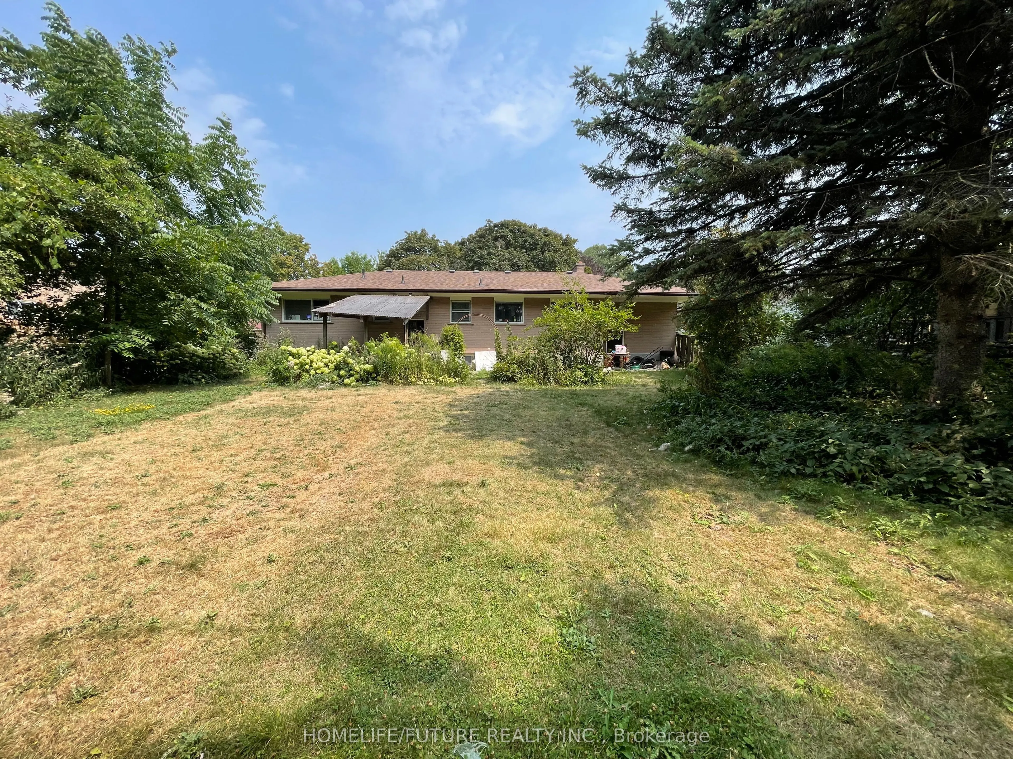 90 Glen Watford Drive