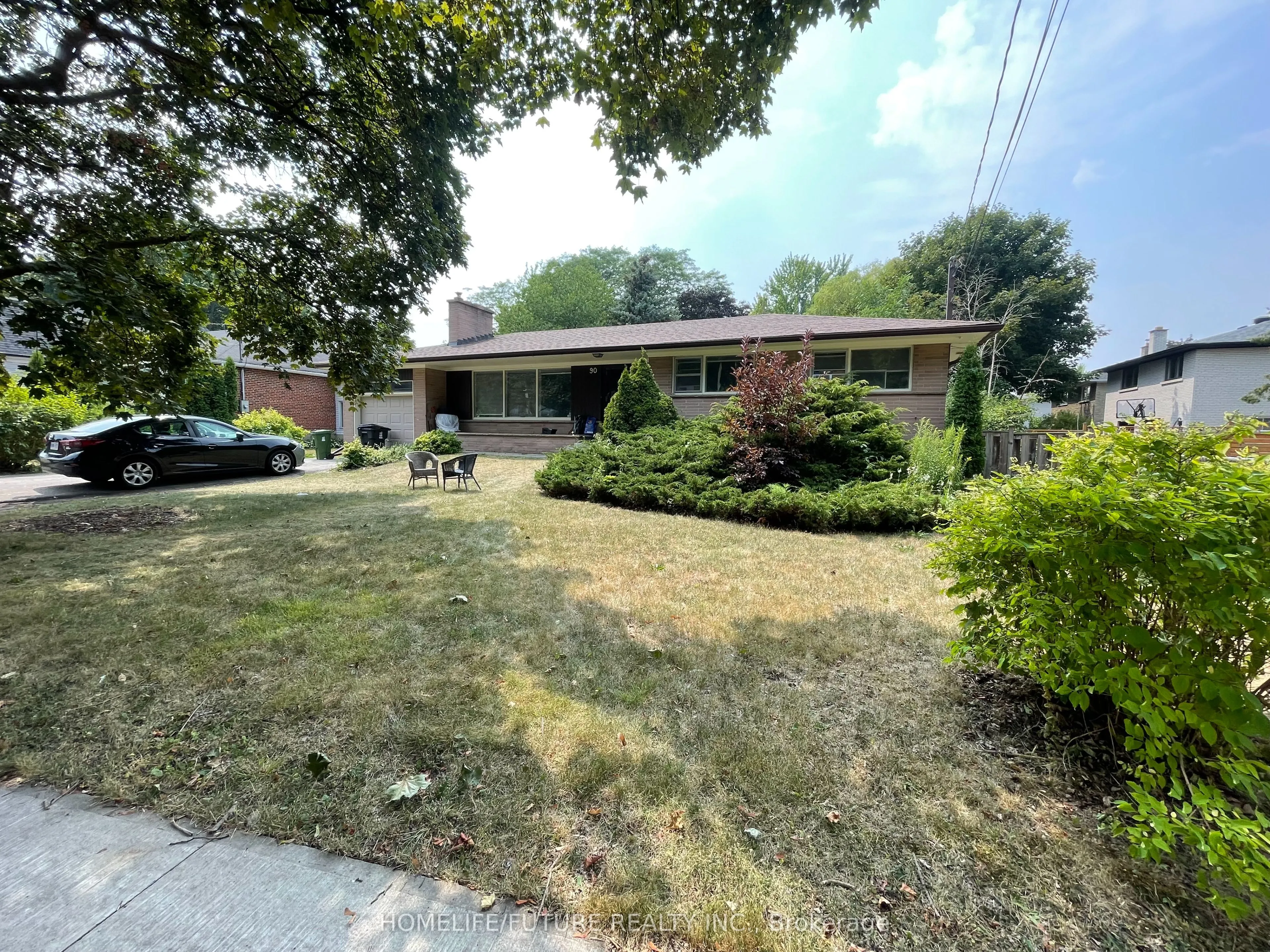 90 Glen Watford Drive